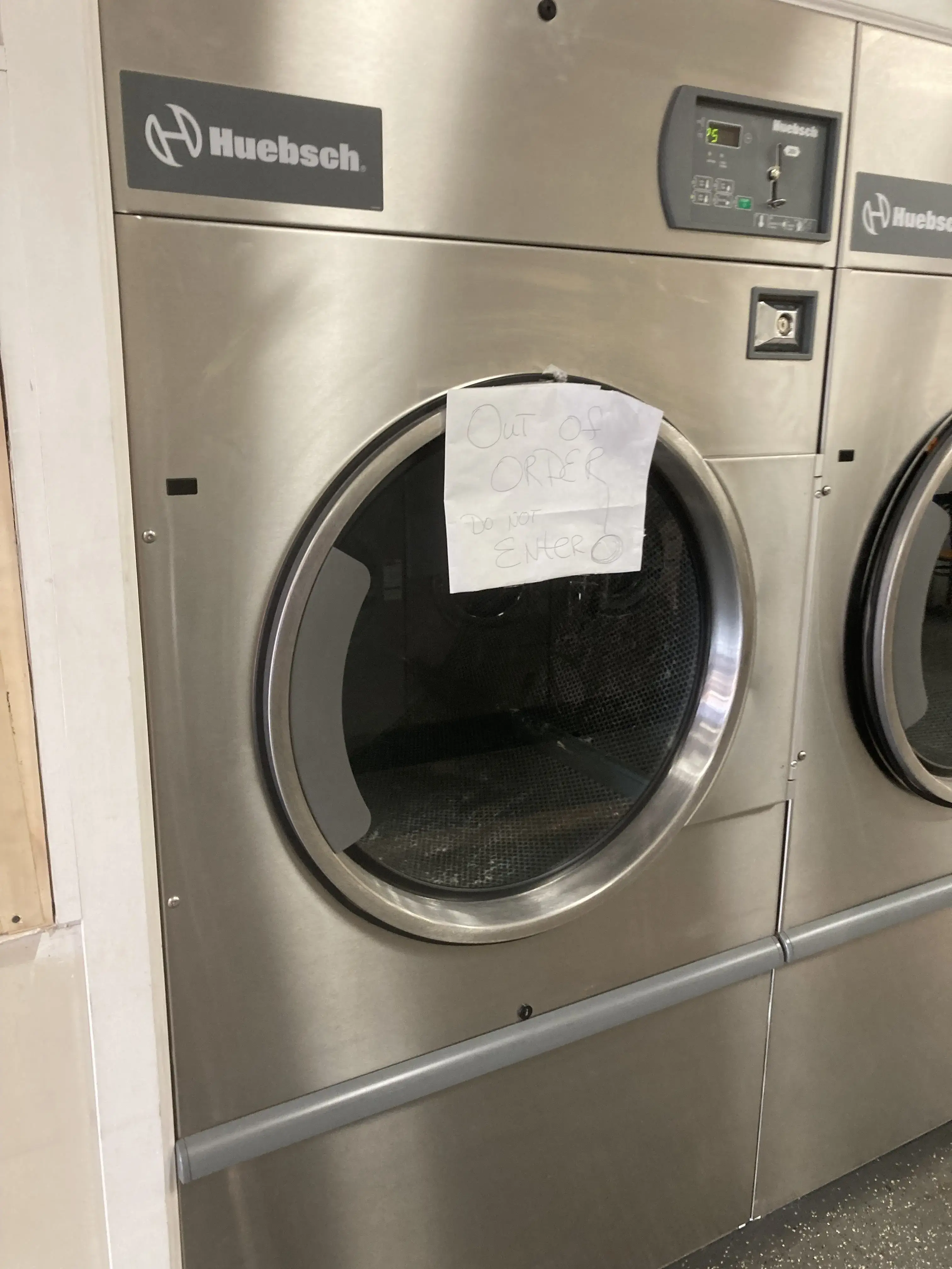 Taylorsville Laundromat - Image 17