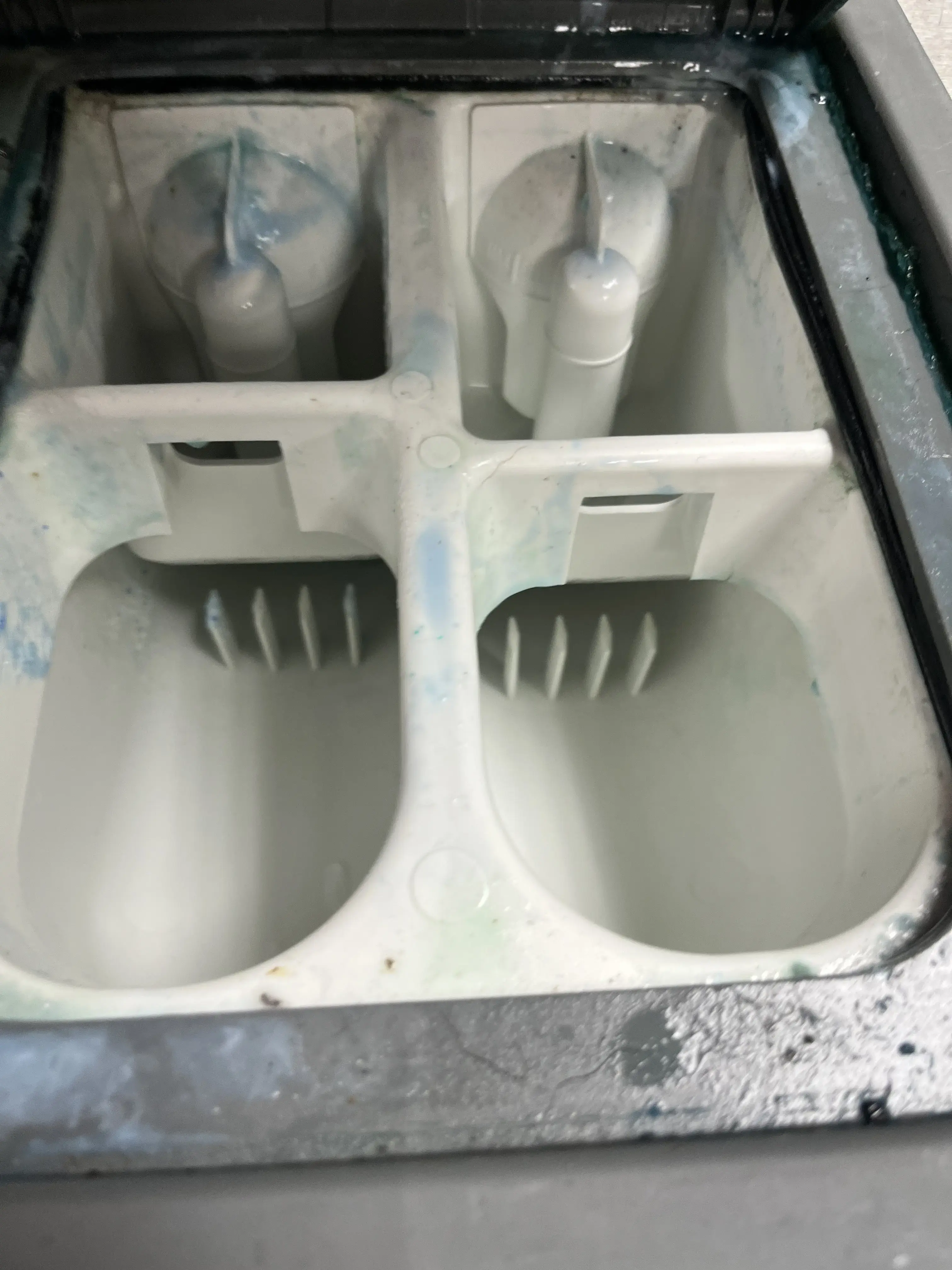 Taylorsville Laundromat thumbnail 13