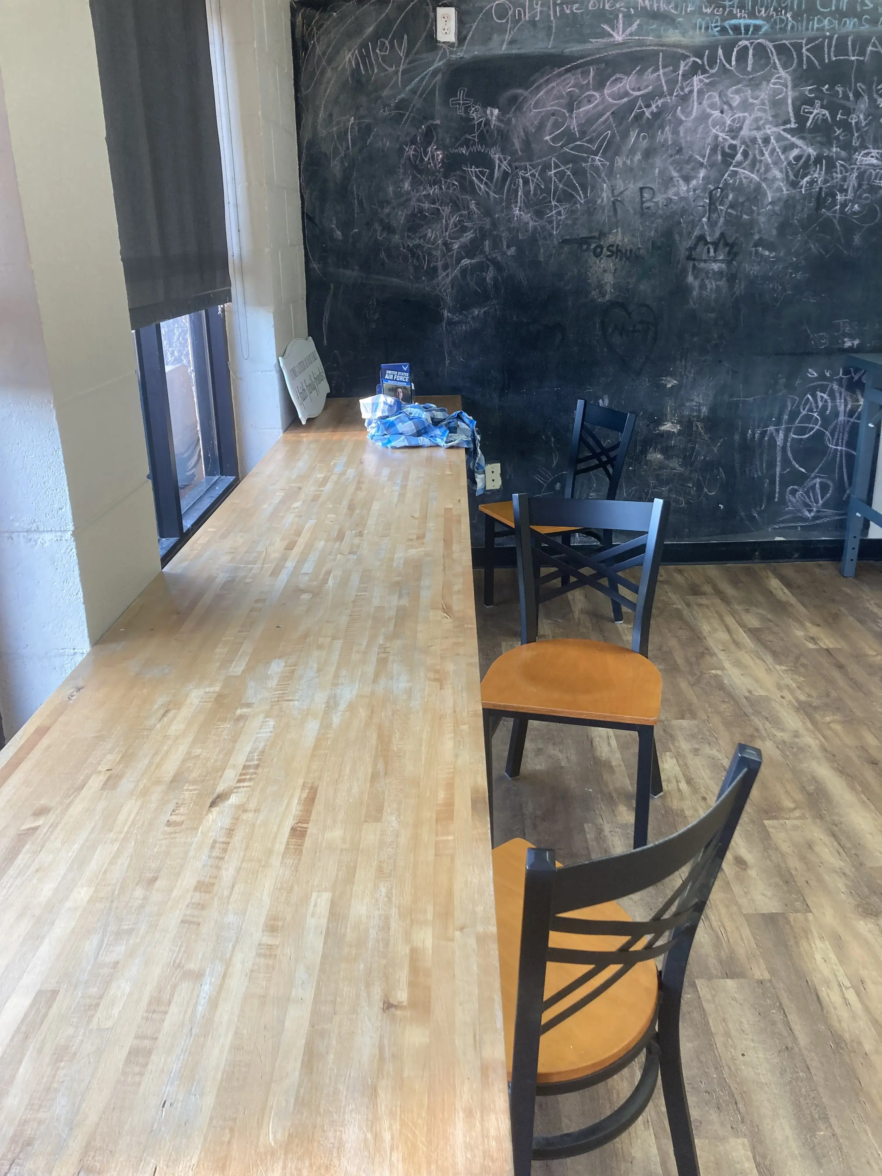 Taylorsville Laundromat thumbnail 12