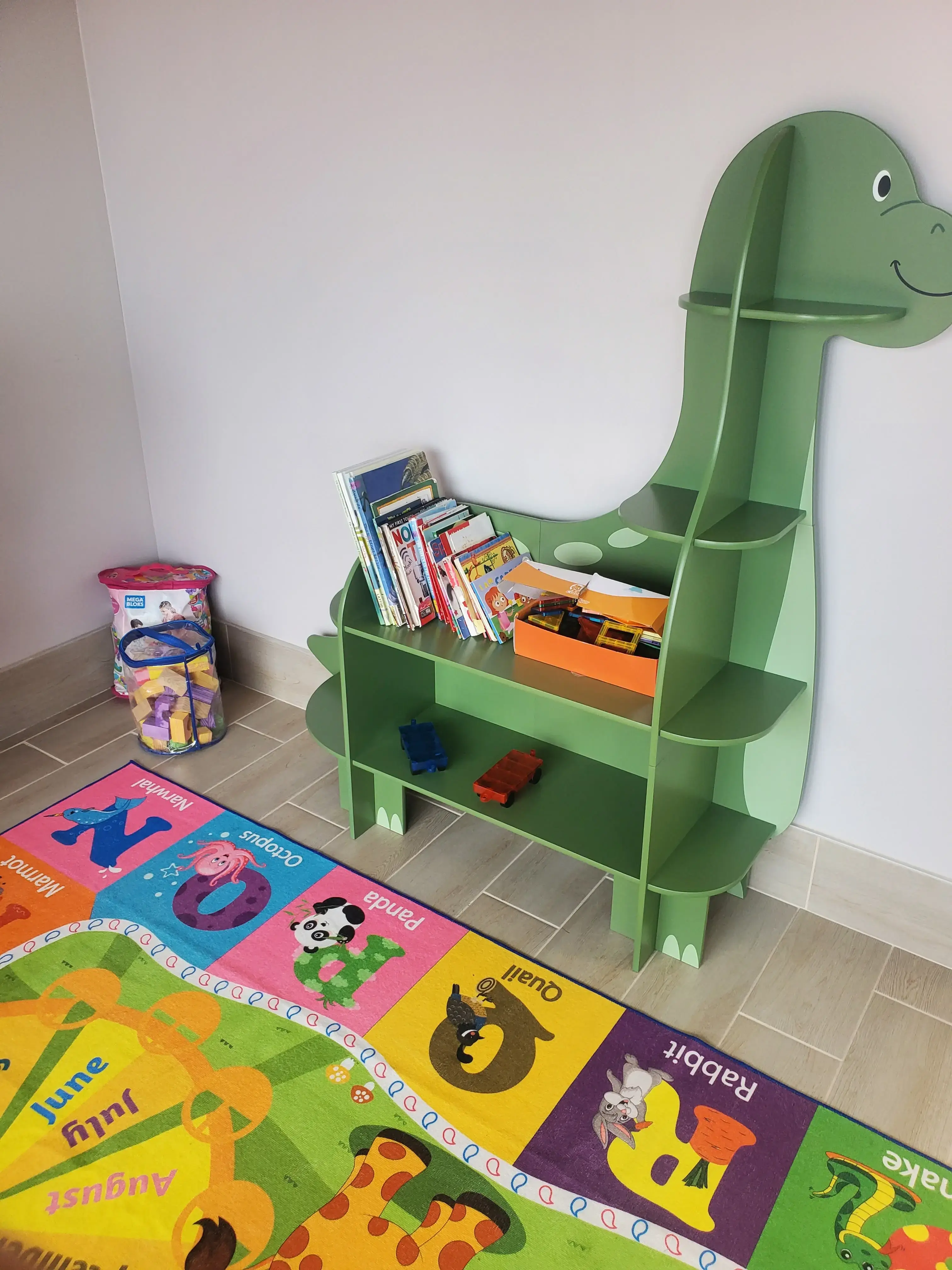 TB's Laundromat and Café thumbnail 14