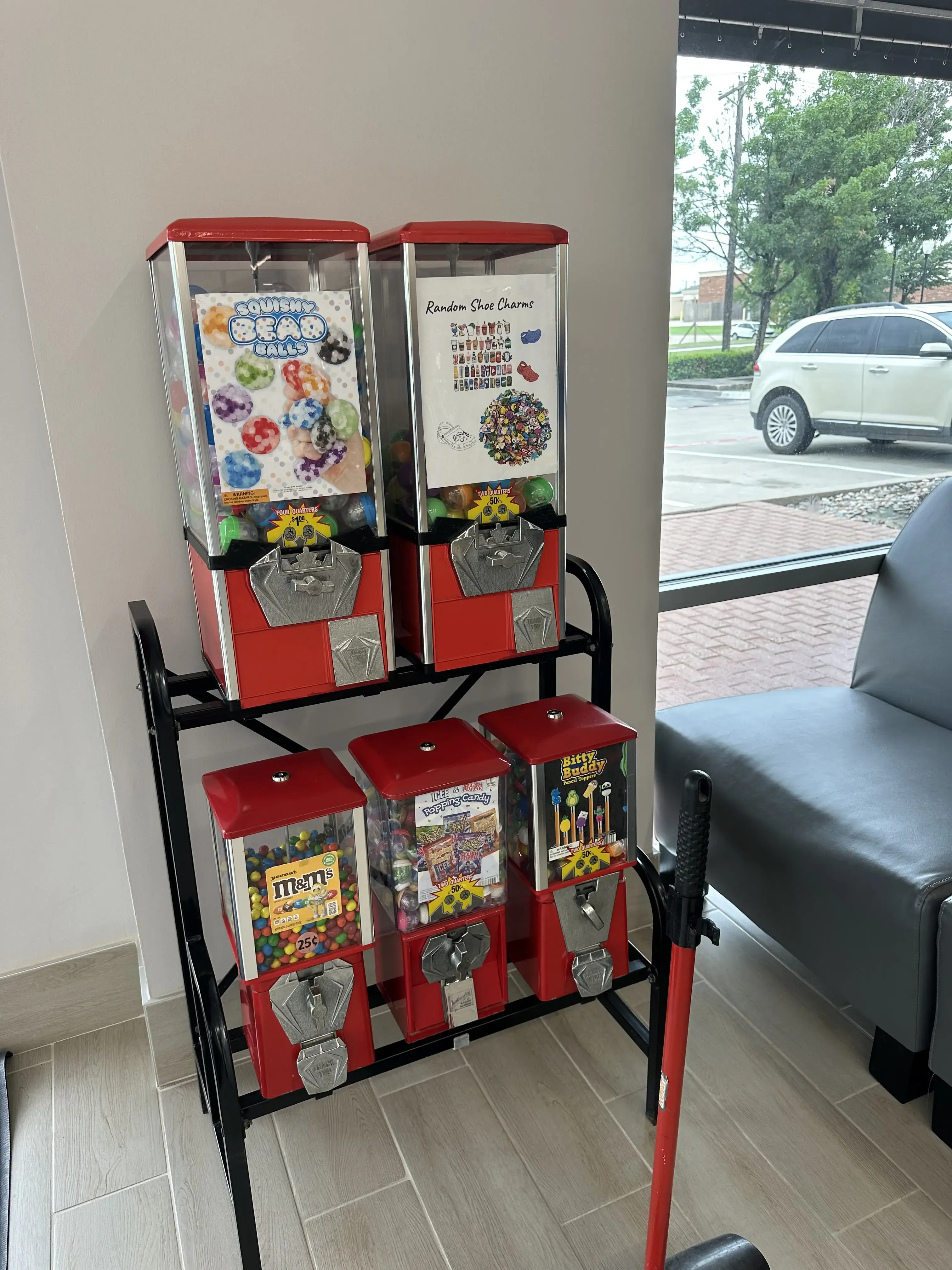 TB's Laundromat and Café - Image 13