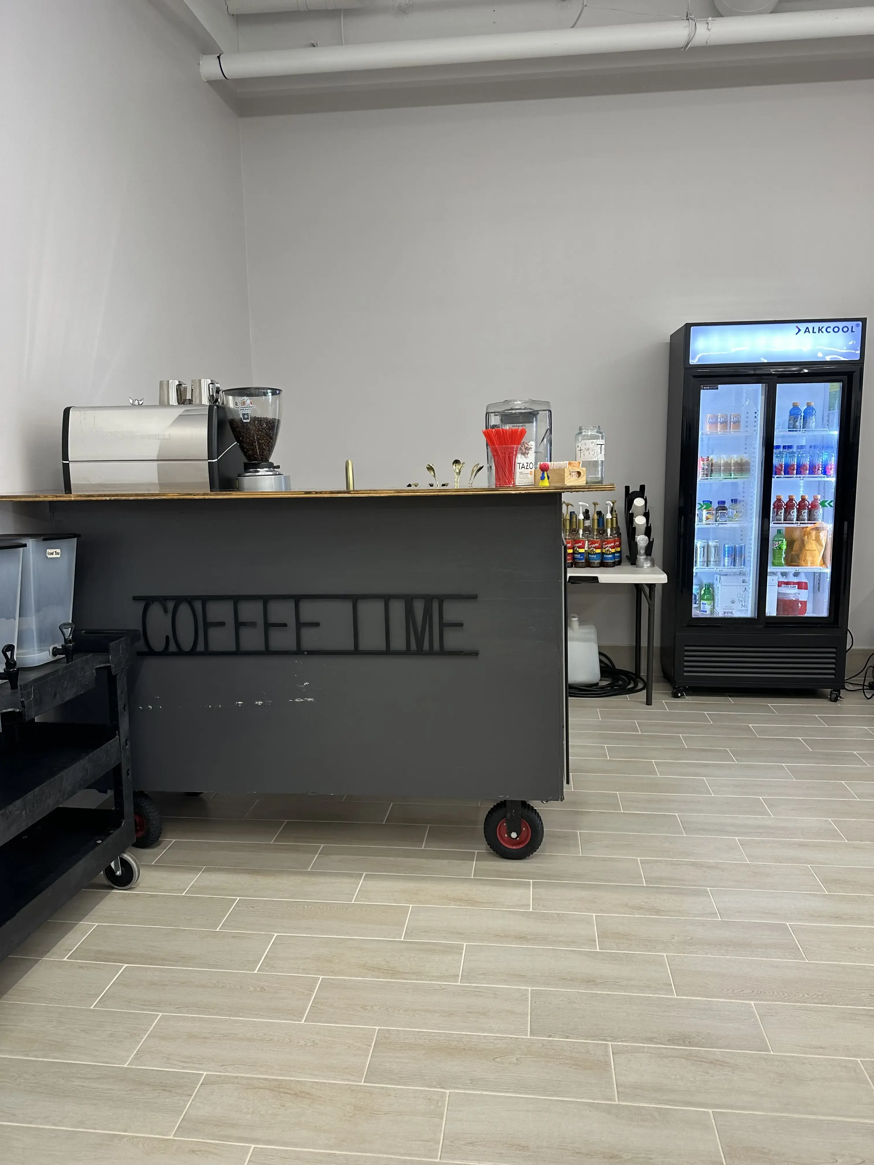 TB's Laundromat and Café thumbnail 12