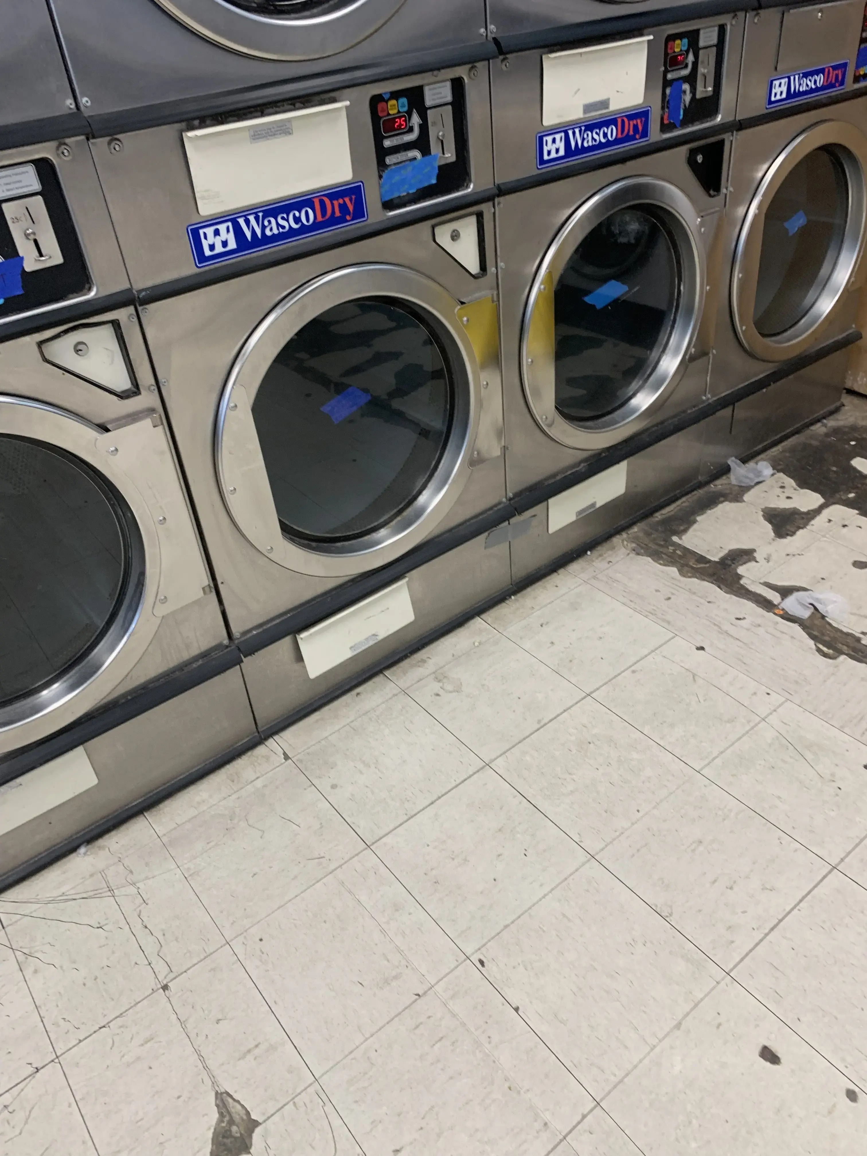 Tcl Cleaners & Laundry - Image 2