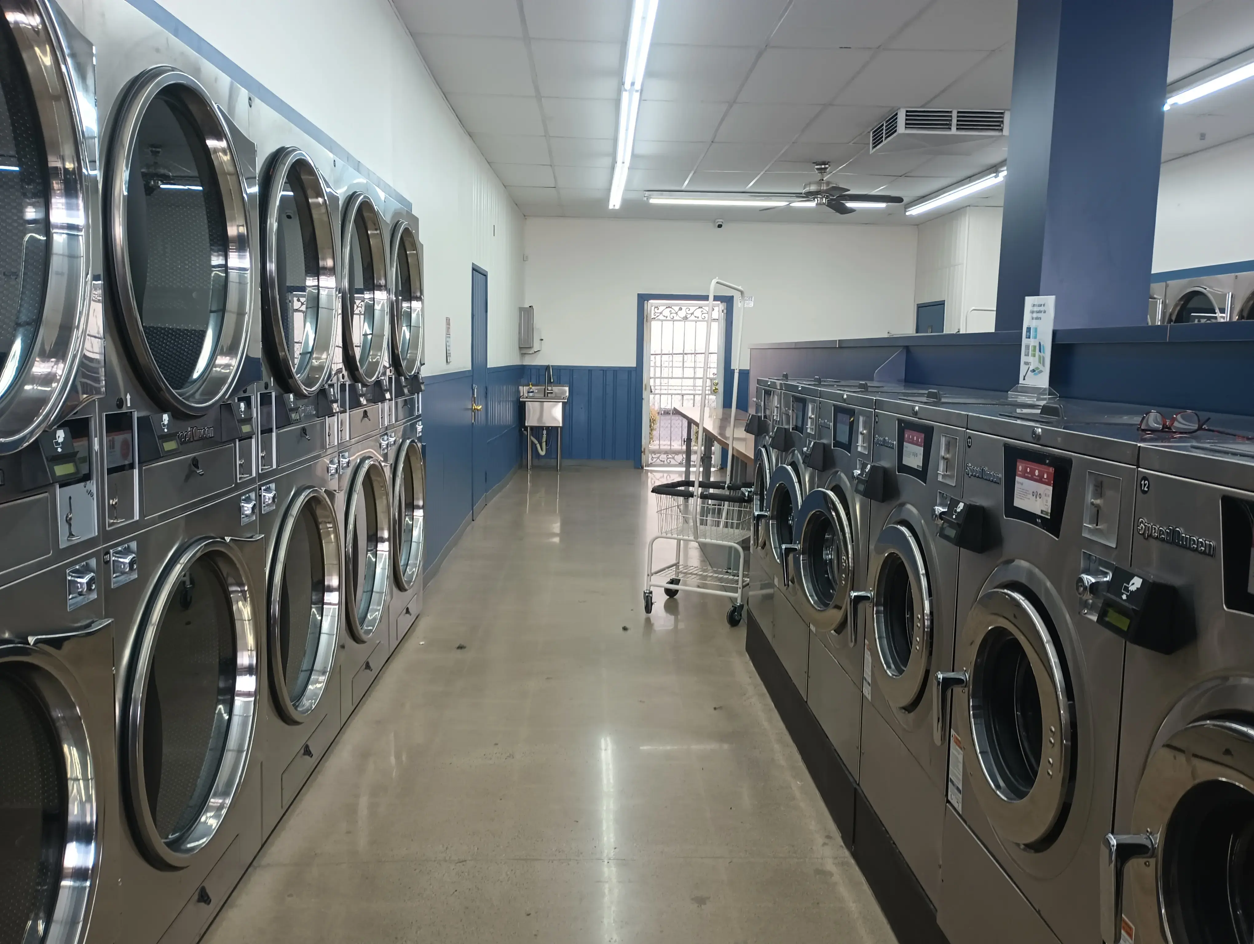 Teddy's Laundry - Image 17
