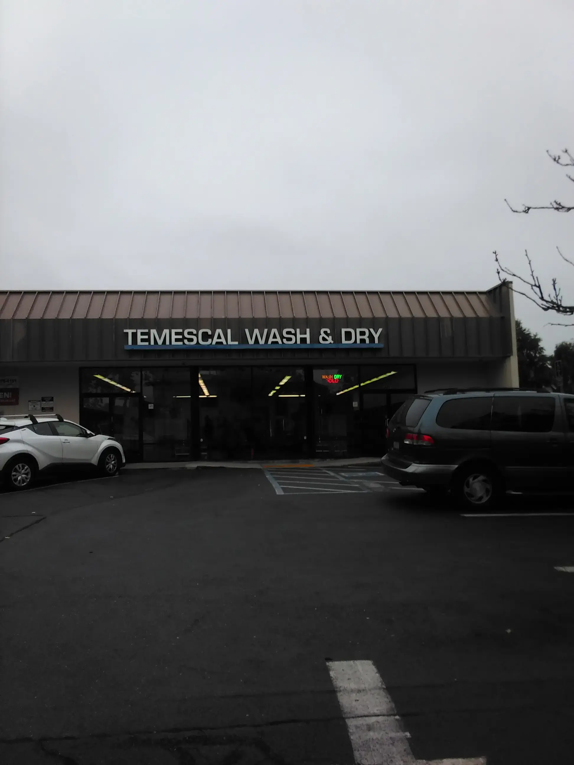 Temescal Wash and Dry - Image 3