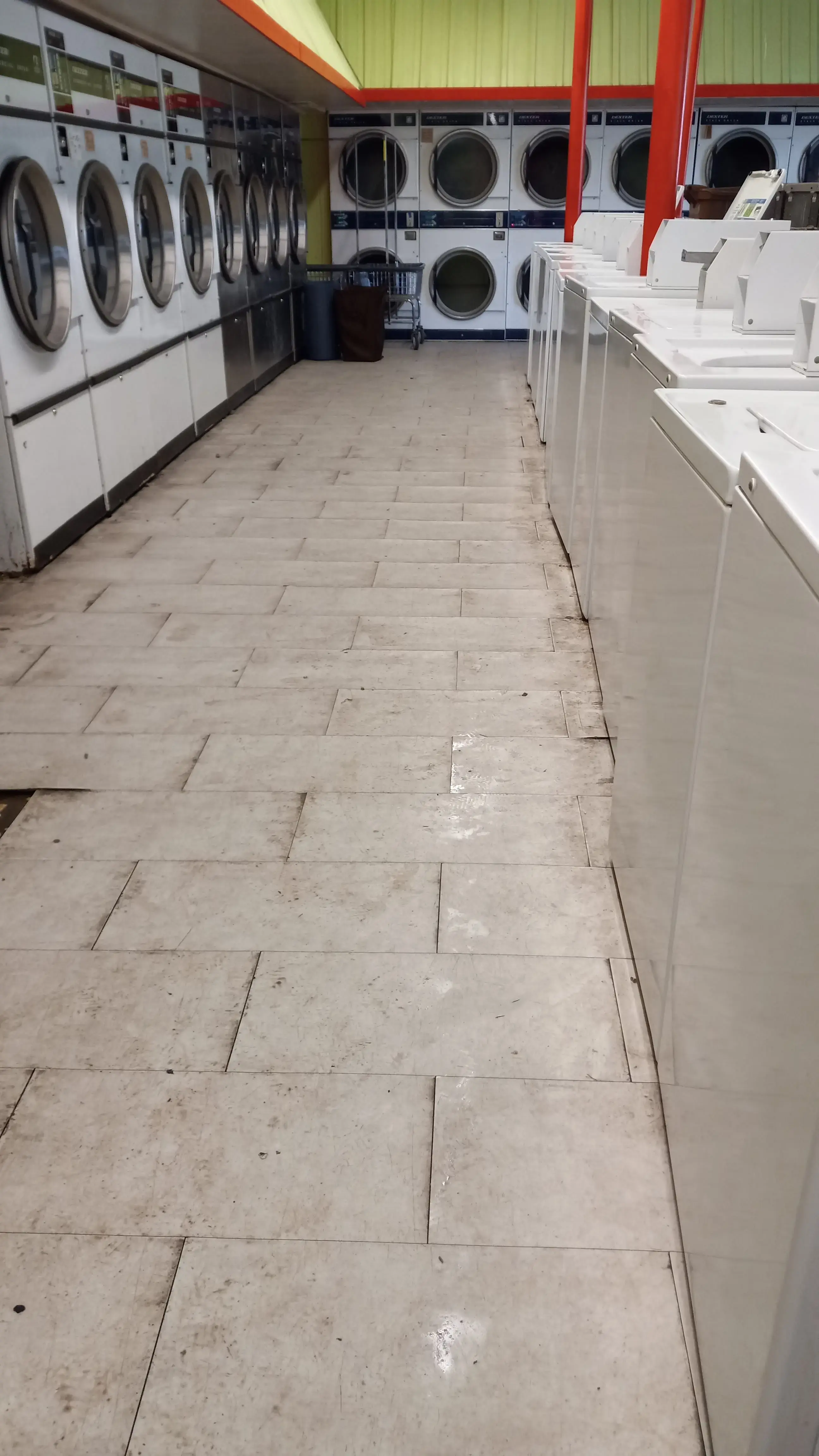Terrys Coin Laundry thumbnail 4