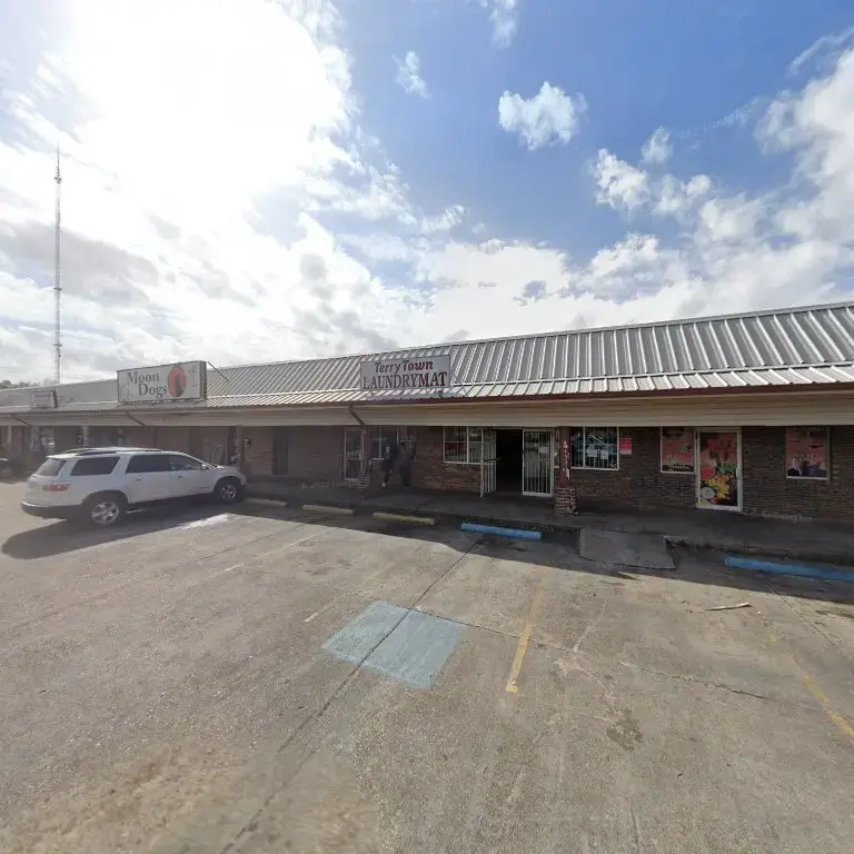 Terrytown Coin Laundry - Image 14