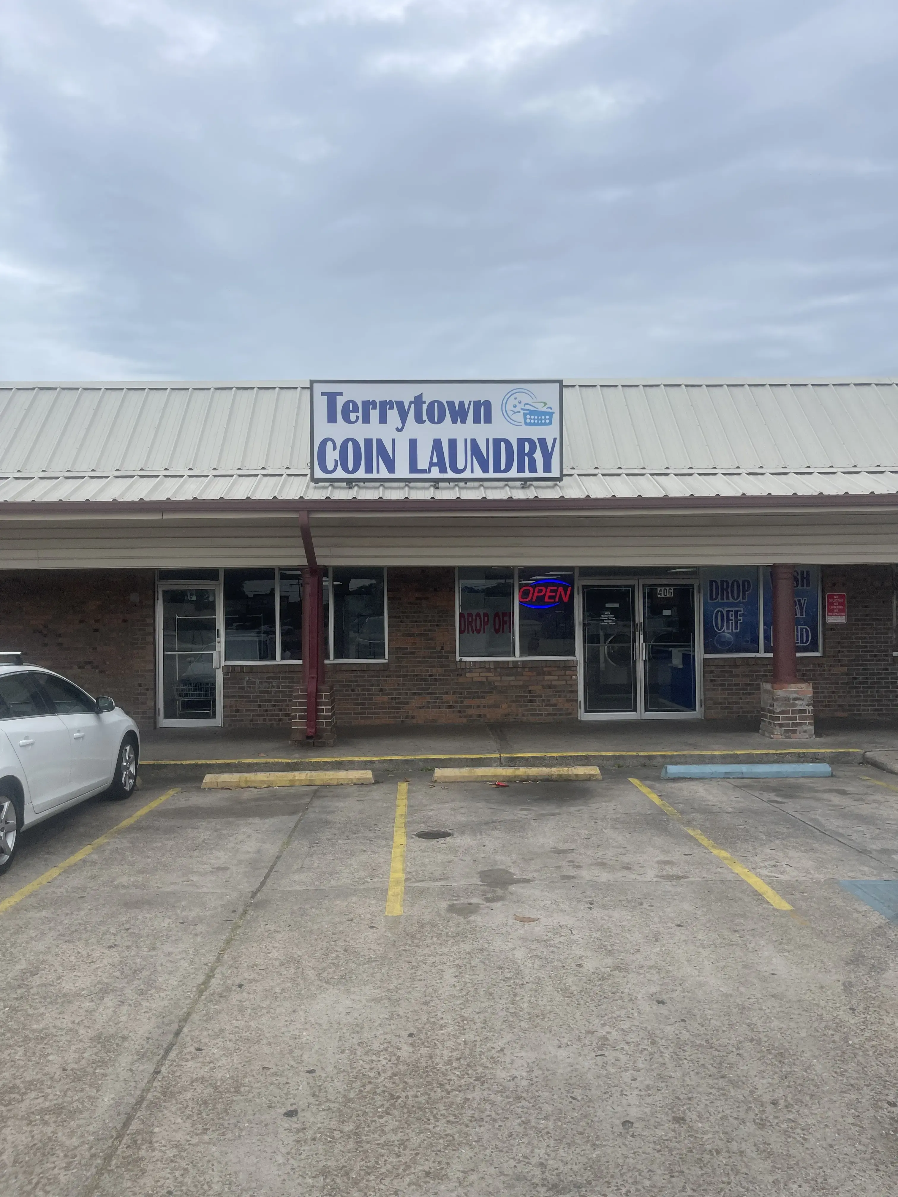 Terrytown Coin Laundry - Image 1