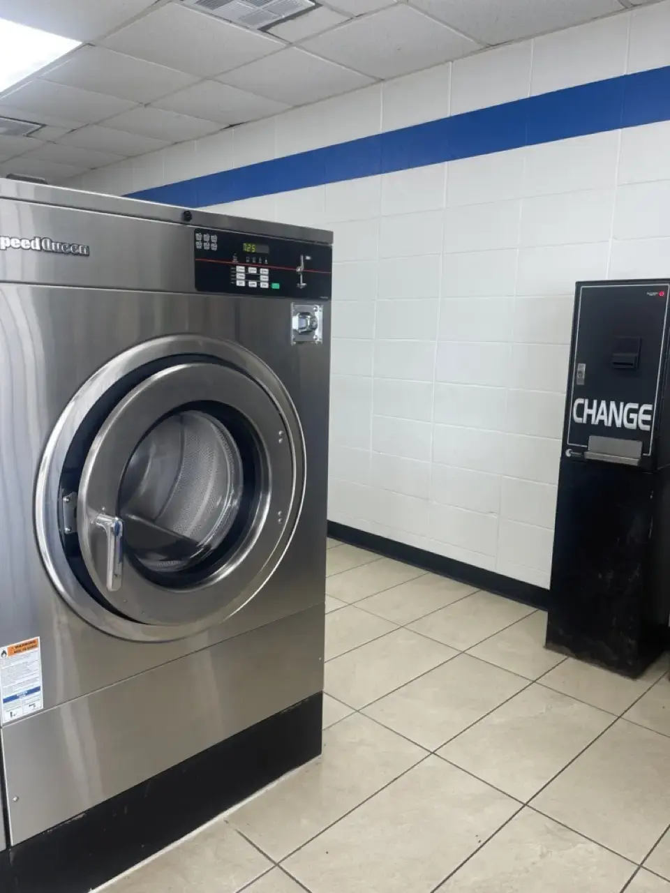 Terrytown Coin Laundry - Image 3