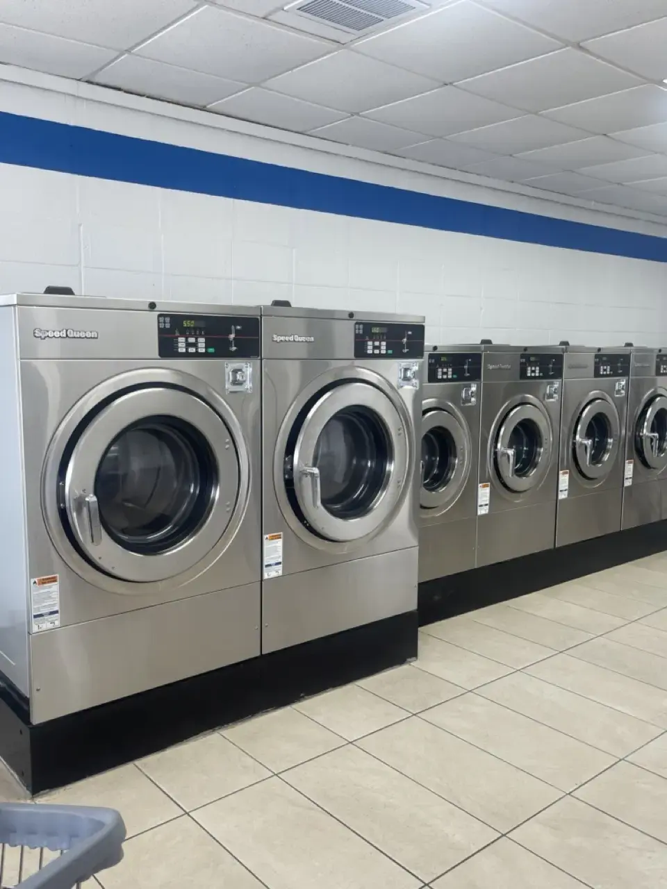 Terrytown Coin Laundry - Image 9
