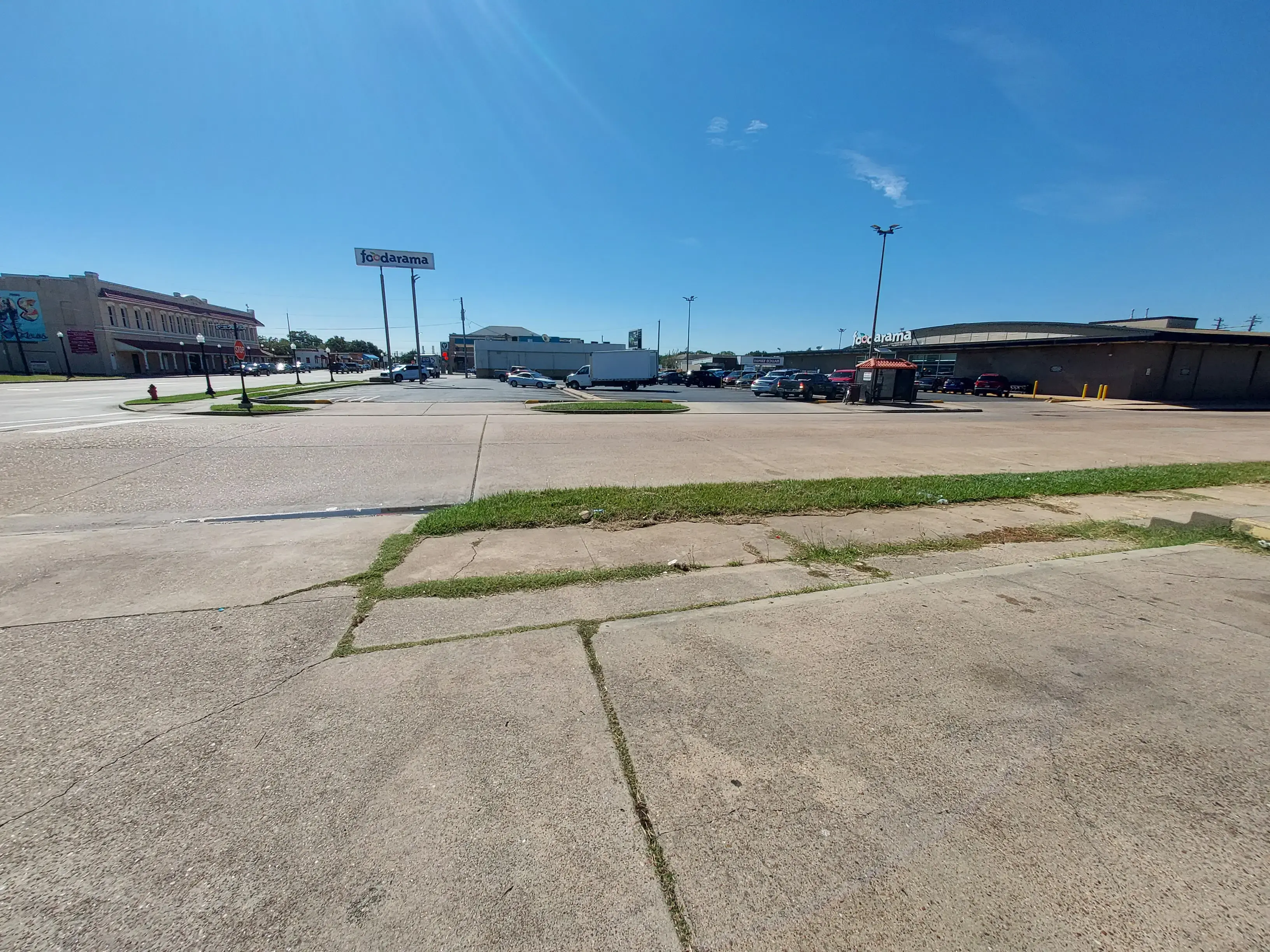 Texas City Washateria - Image 3