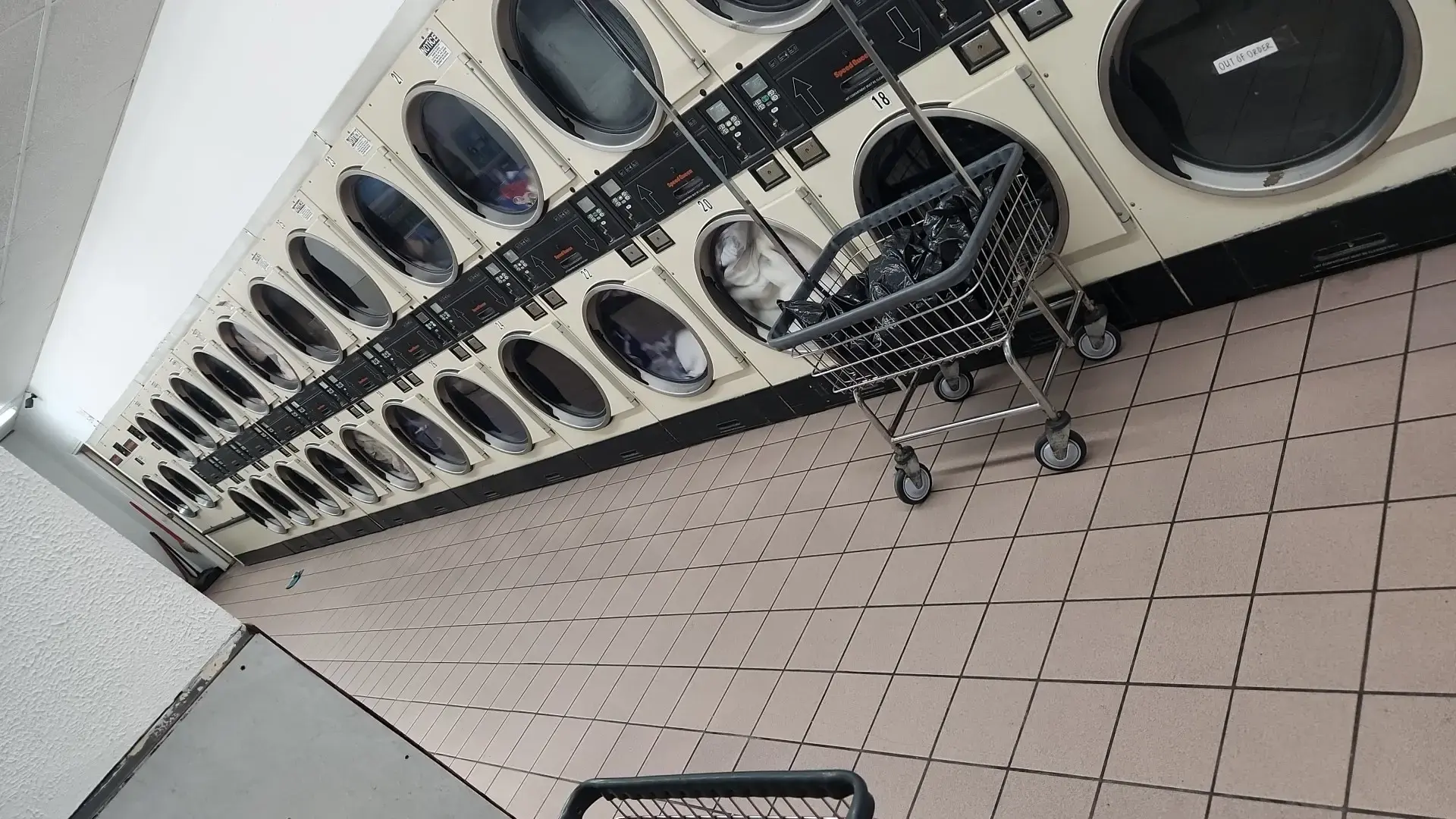 Texas City Washateria thumbnail 4