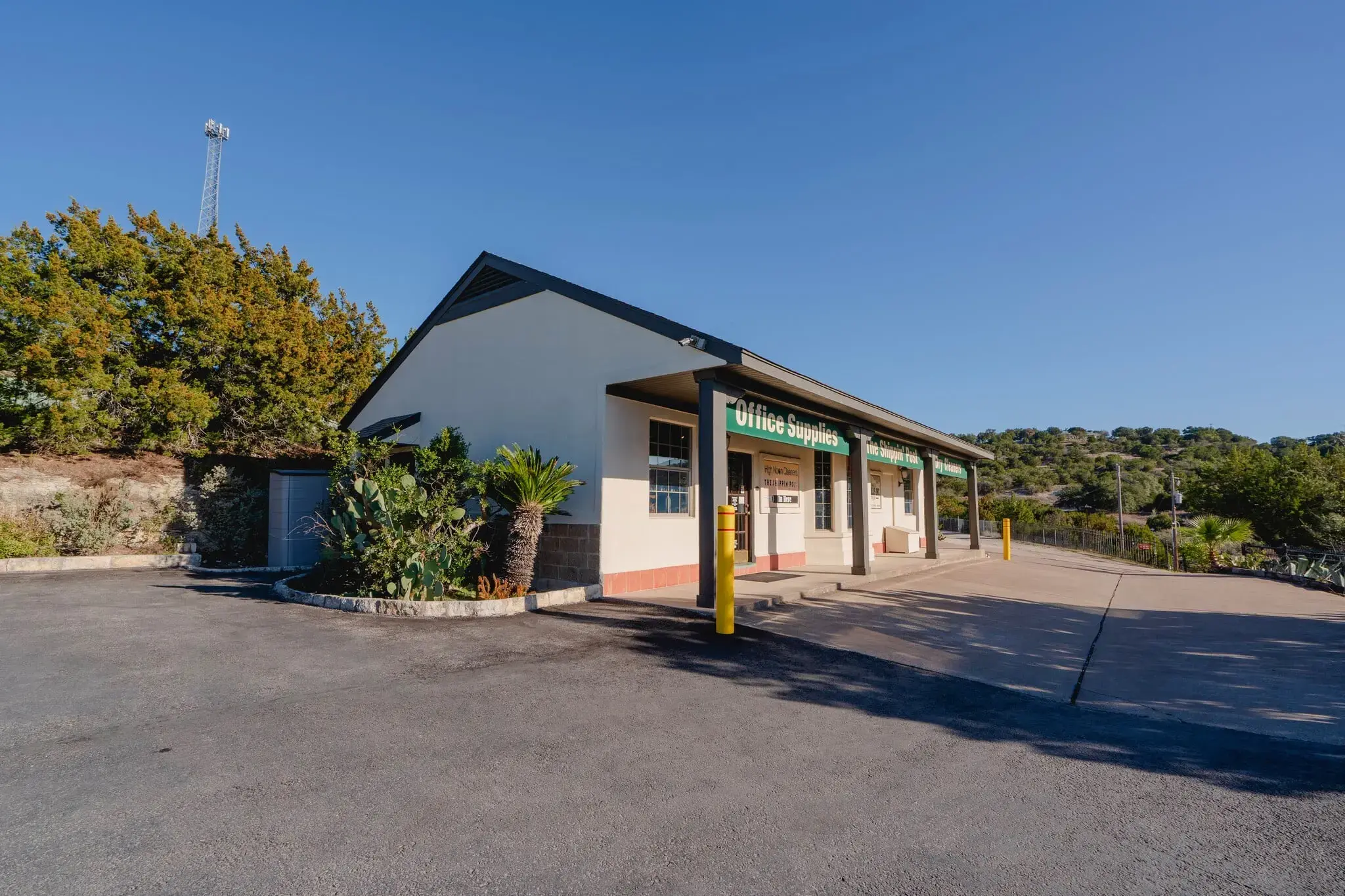 Texas Hills Cleaners location
