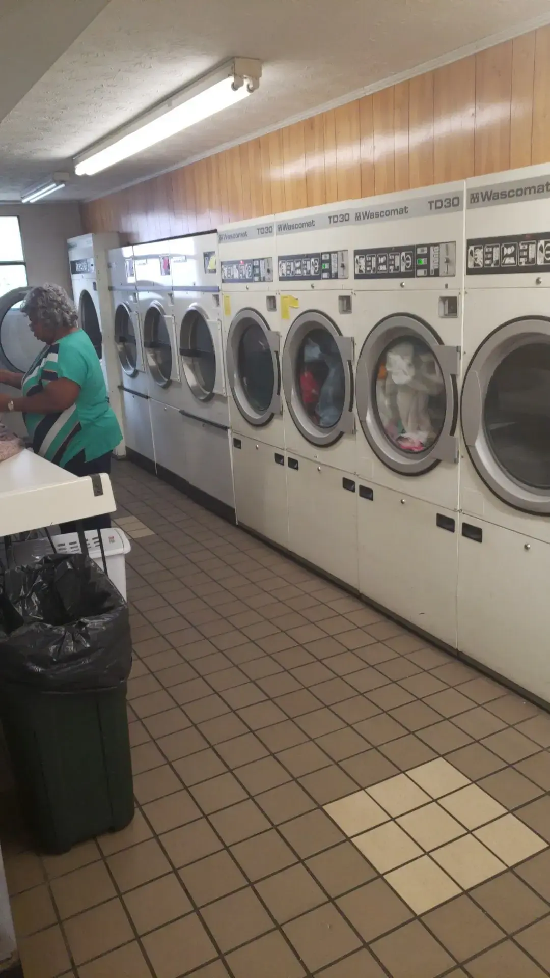 Thach Hut Laundry - Image 19