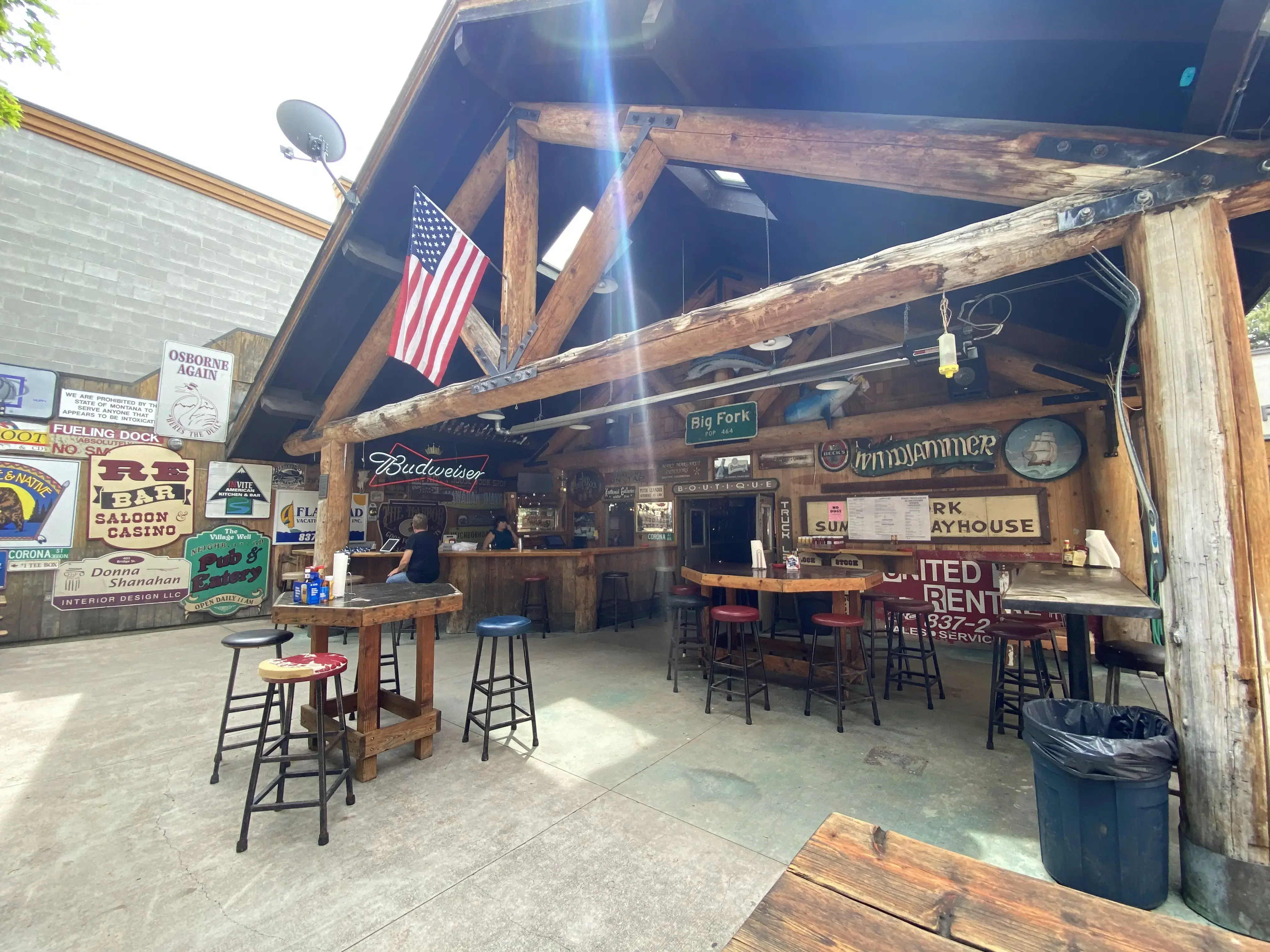 The American Bigfork - Laundromat - Image 13