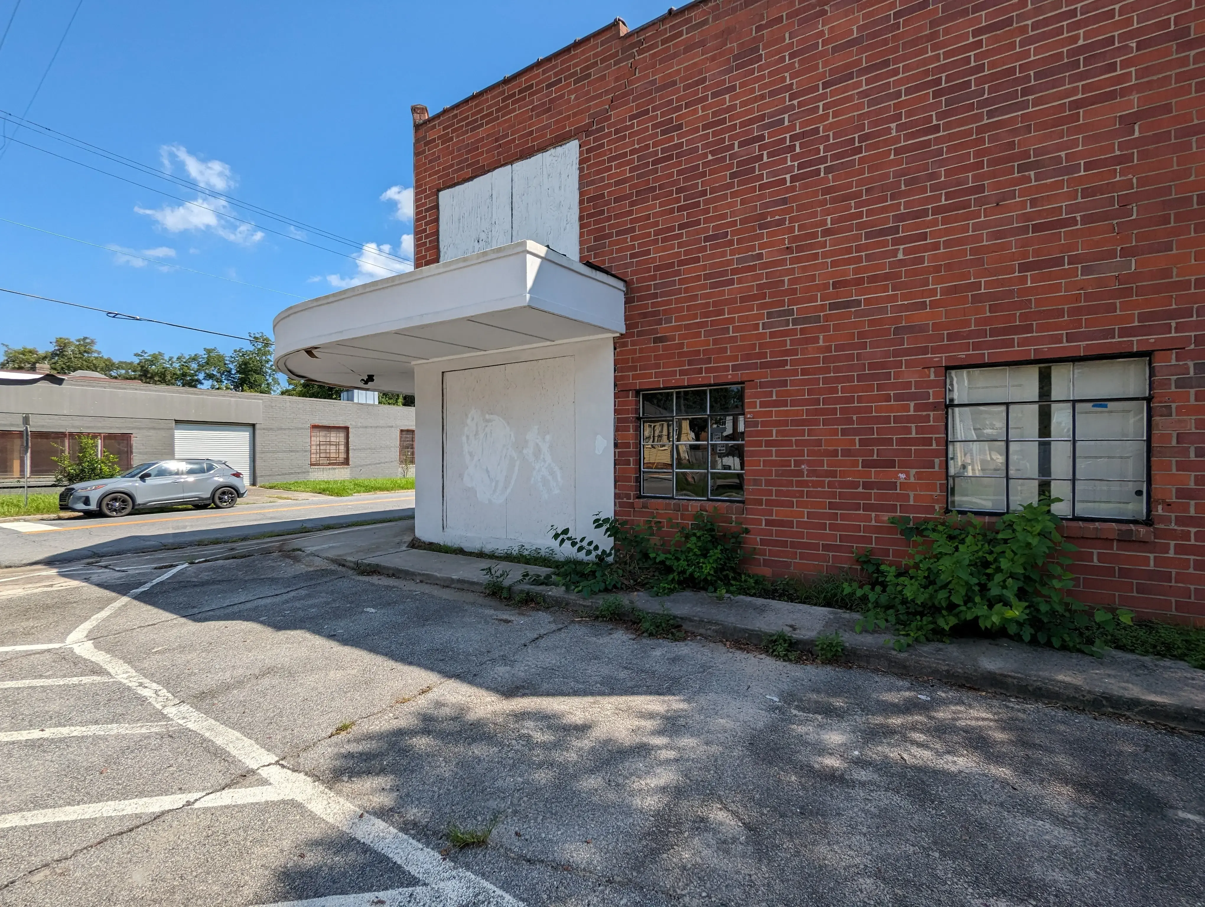 The Best Cleaners & Laundry thumbnail 13