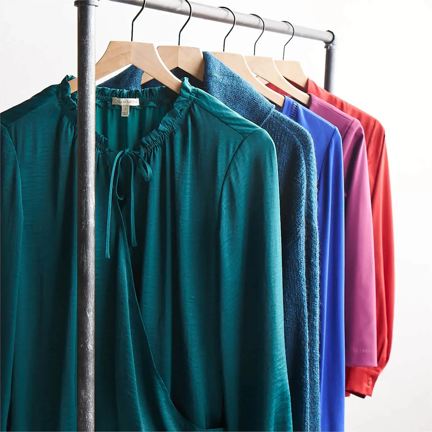 The Best Cleaners & Laundry thumbnail 9