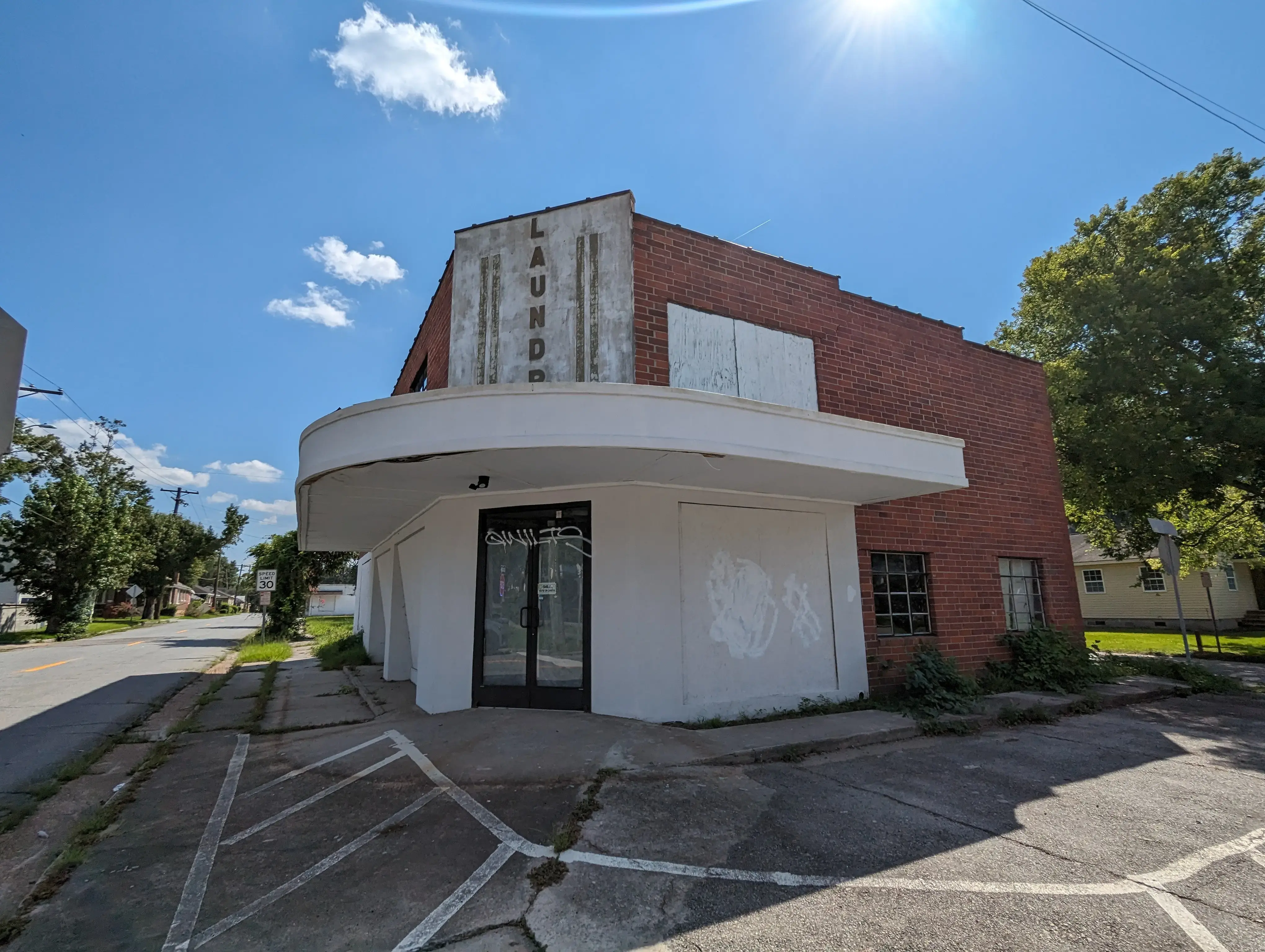 The Best Cleaners & Laundry - Image 5