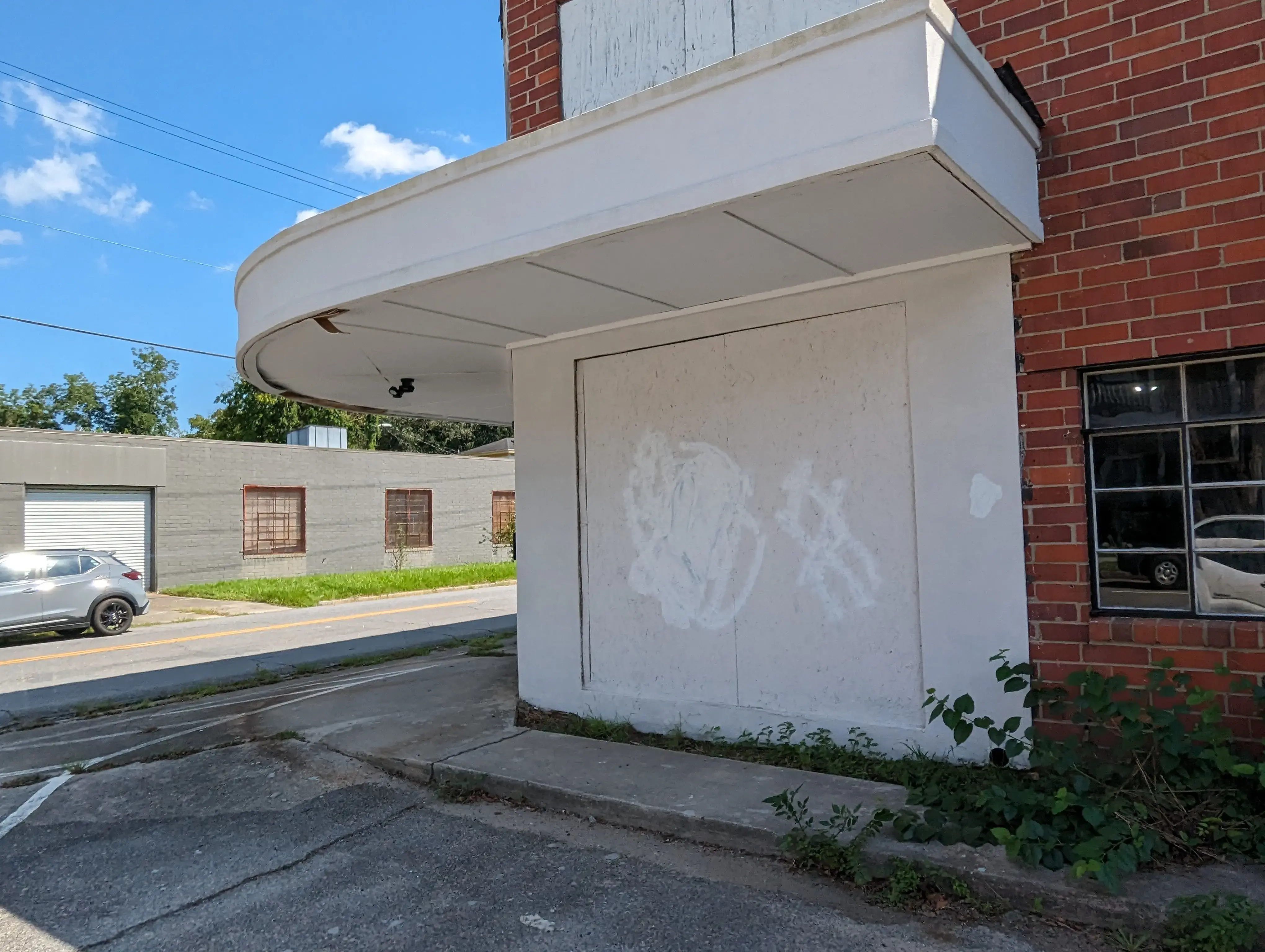 The Best Cleaners & Laundry thumbnail 12