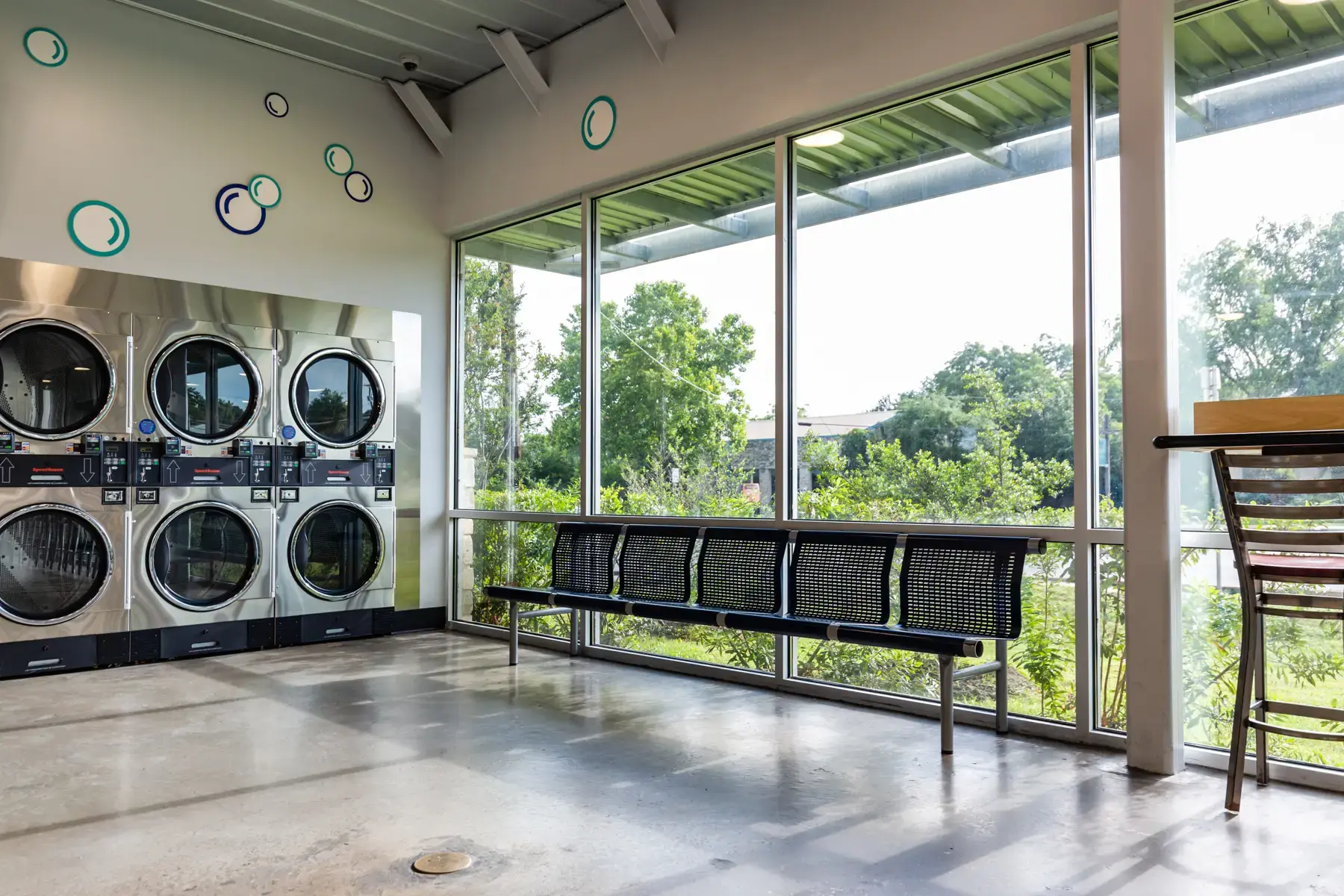 The Big Clean Laundromat - Mays - Image 6