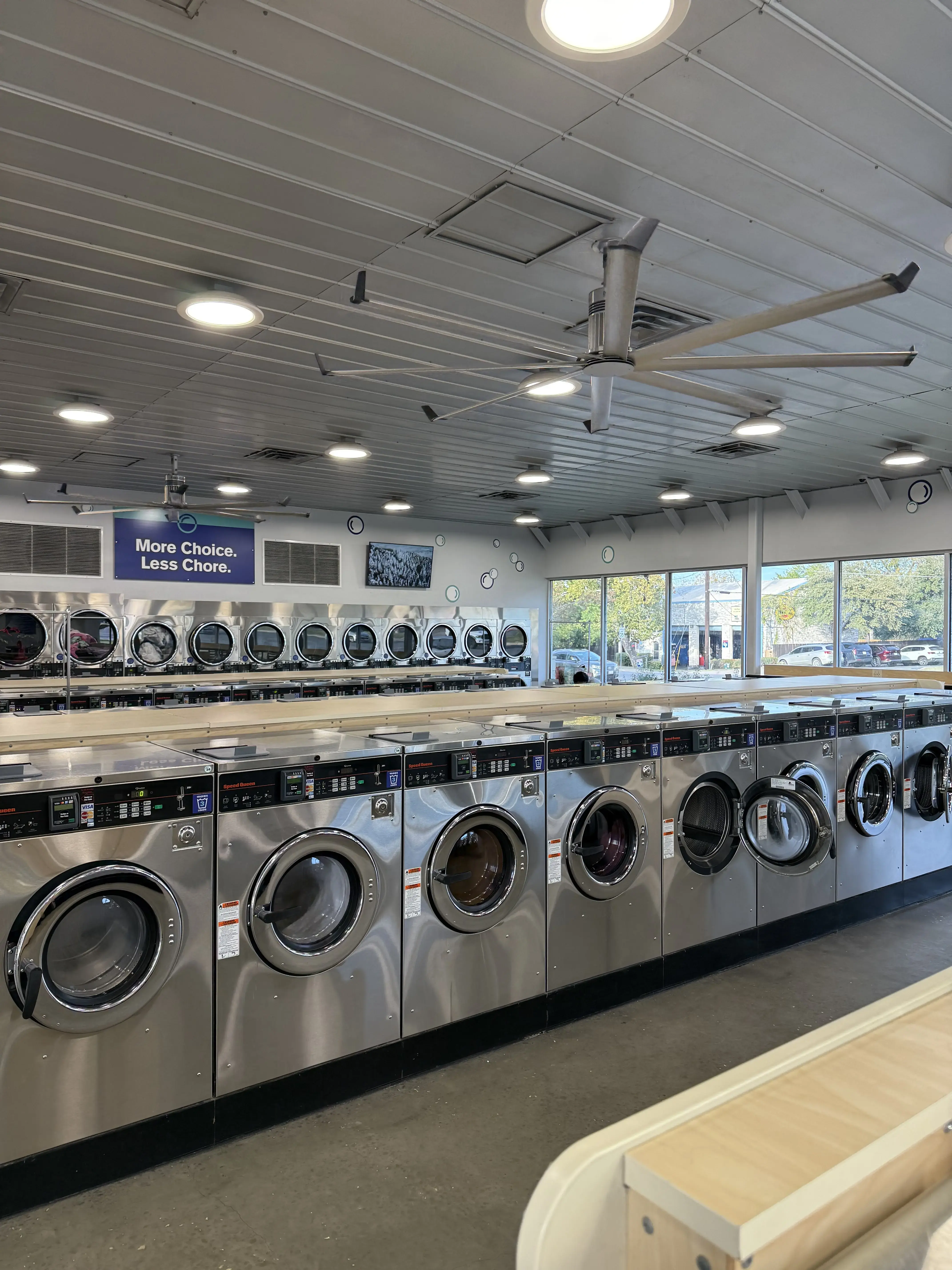 The Big Clean Laundromat - Mays - Image 3