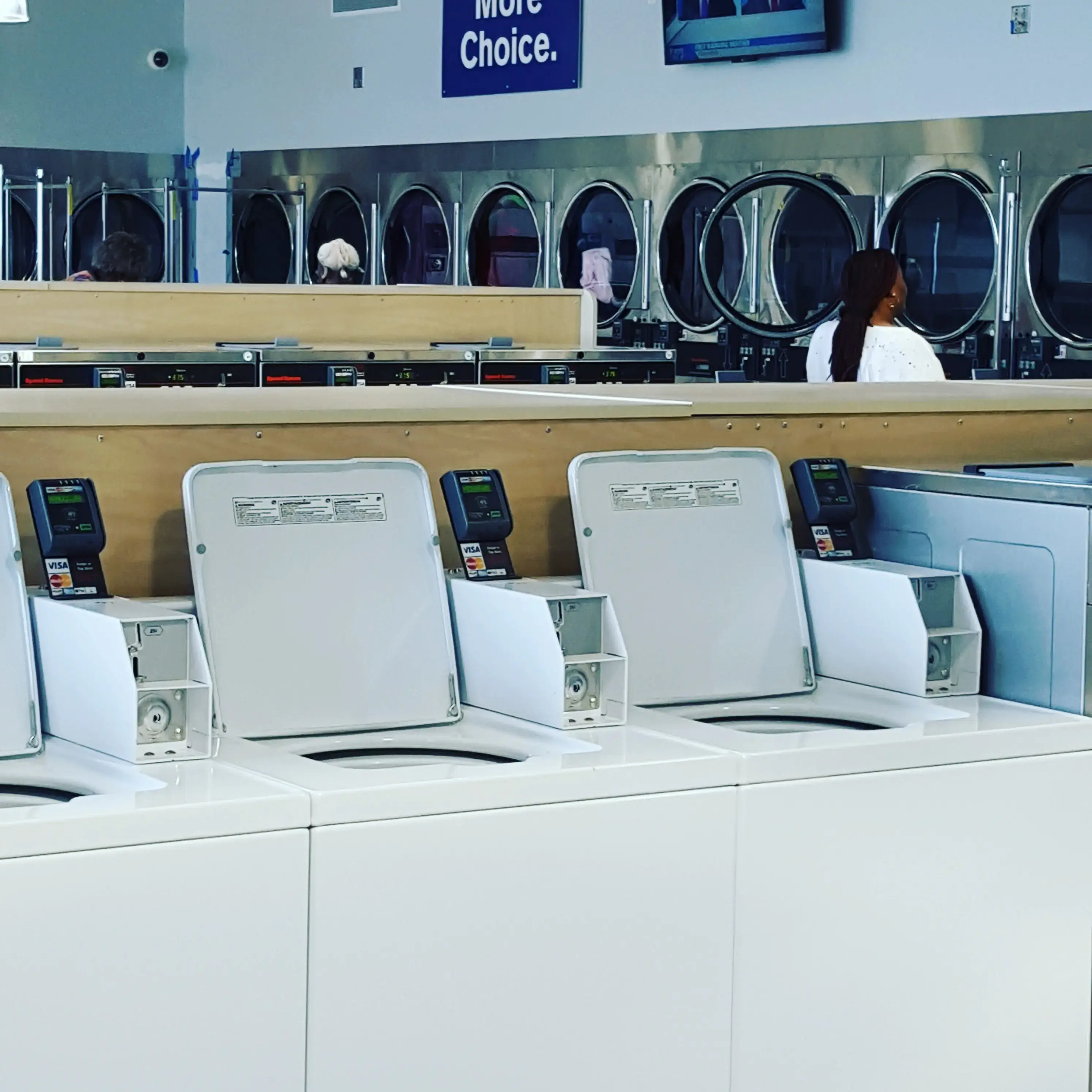 The Big Clean Laundromat - MLK - Image 18