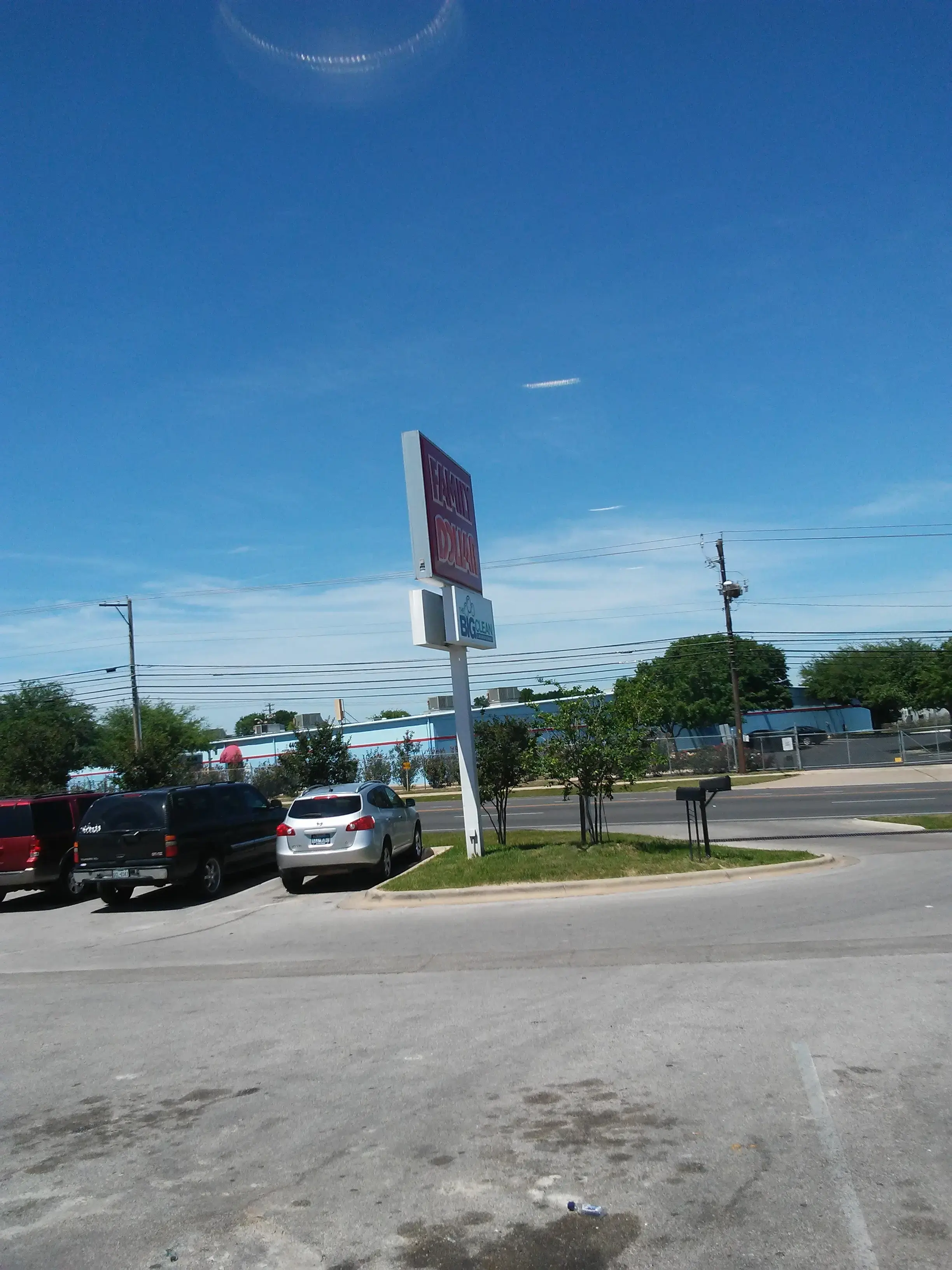 The Big Clean Laundromat - MLK - Image 16