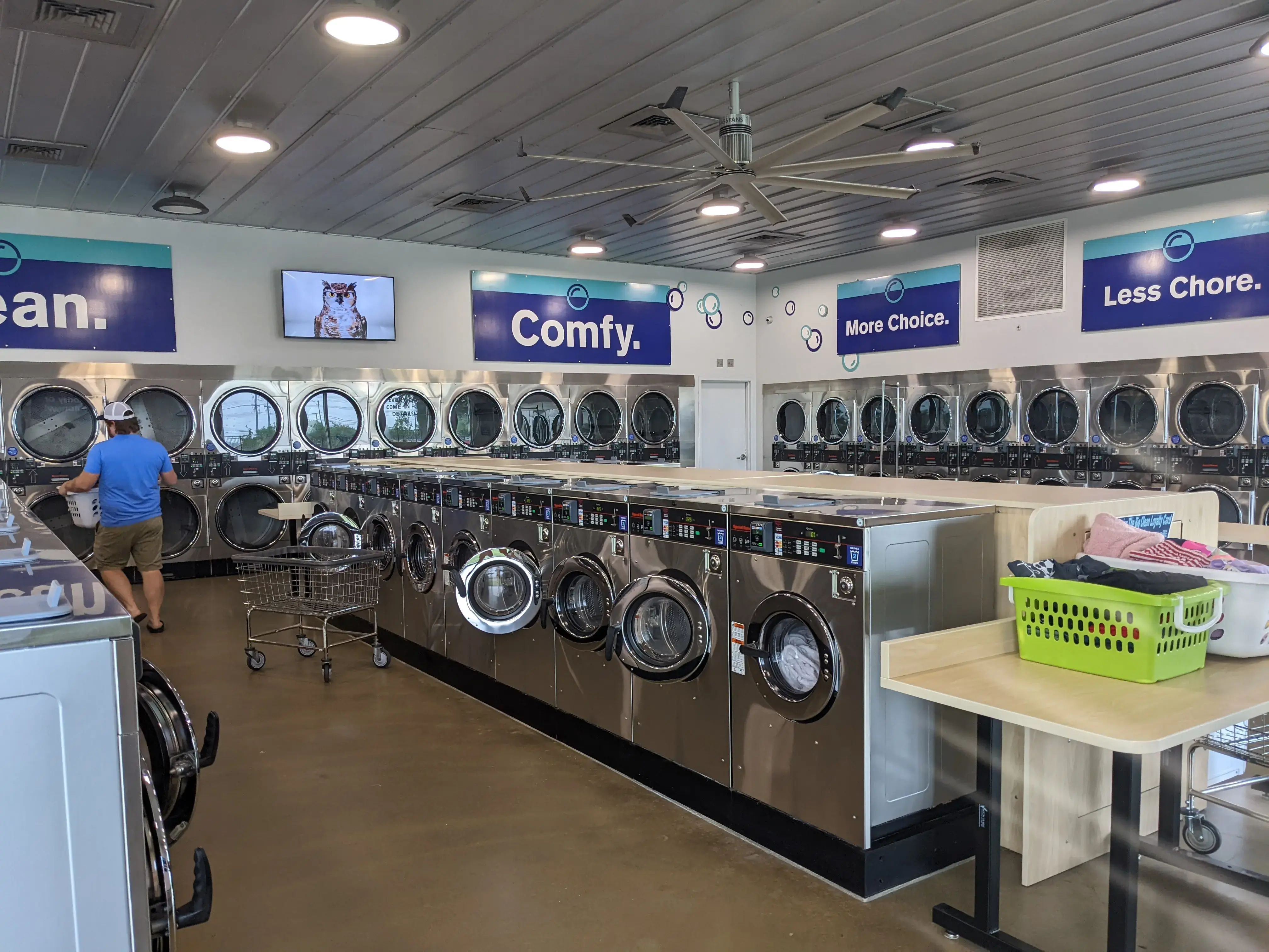 The Big Clean Laundromat - Parmer thumbnail 2