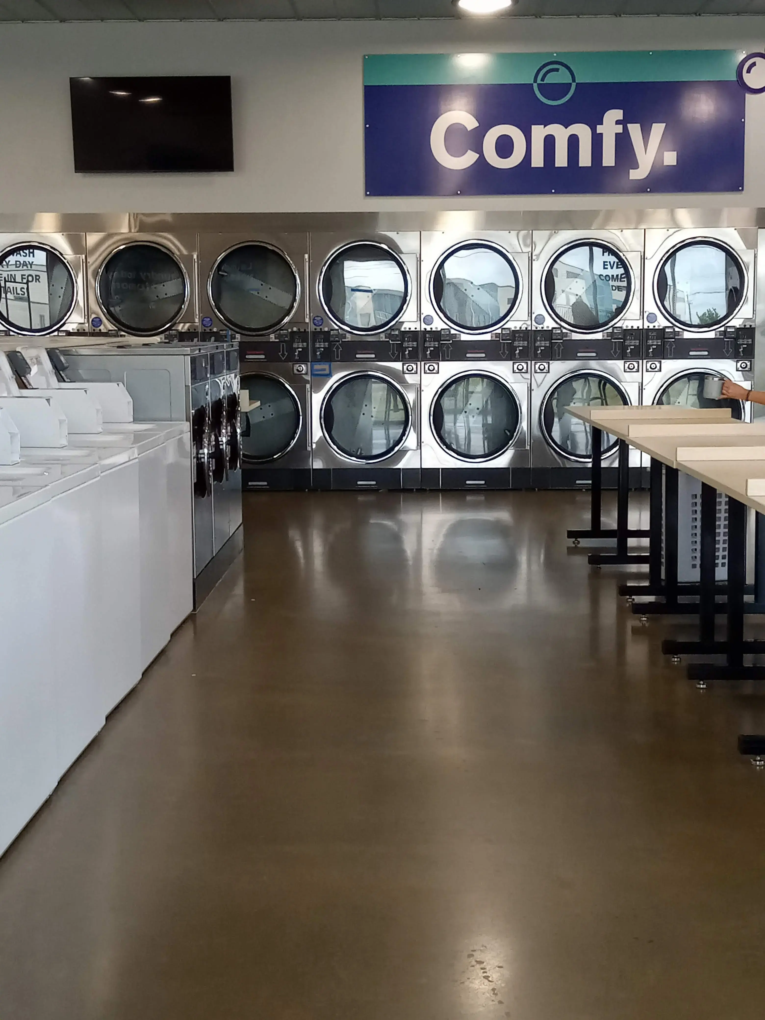 The Big Clean Laundromat - Parmer - Image 19
