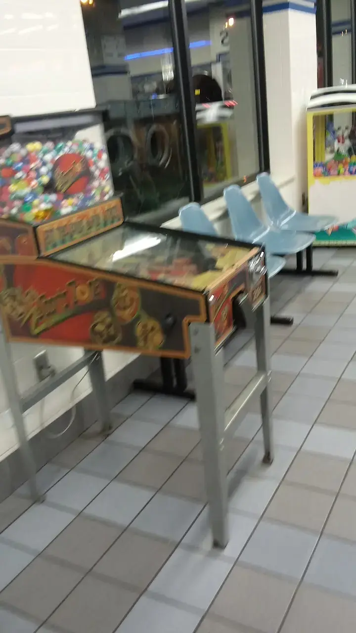 The Blue Kangaroo thumbnail 9