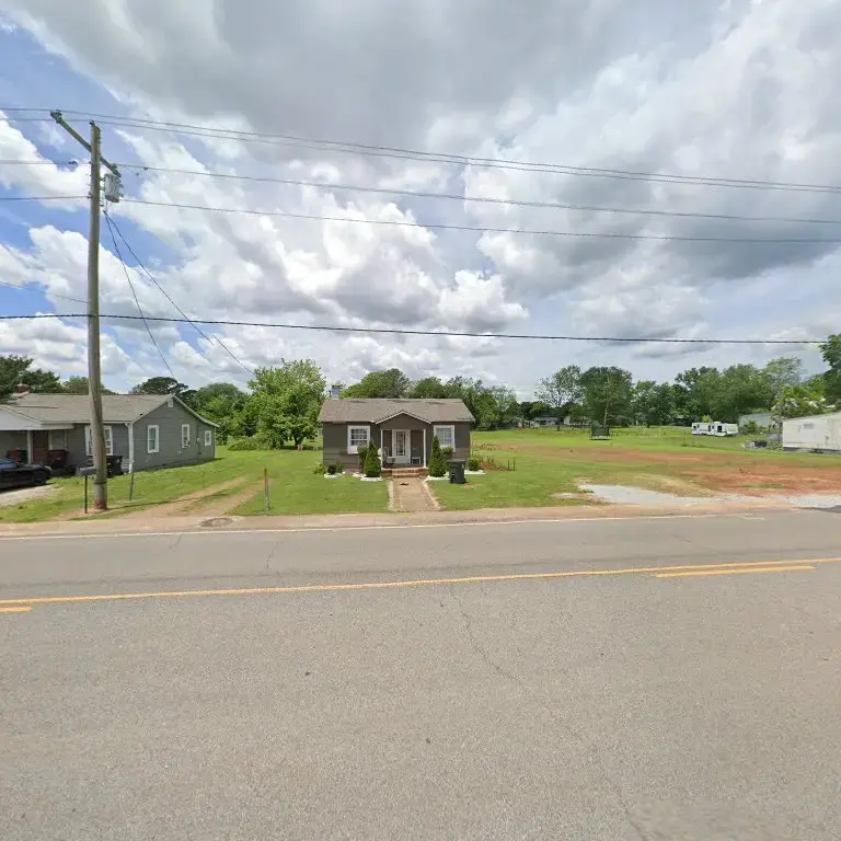 The Bubble Hut Coin Laundry thumbnail 9