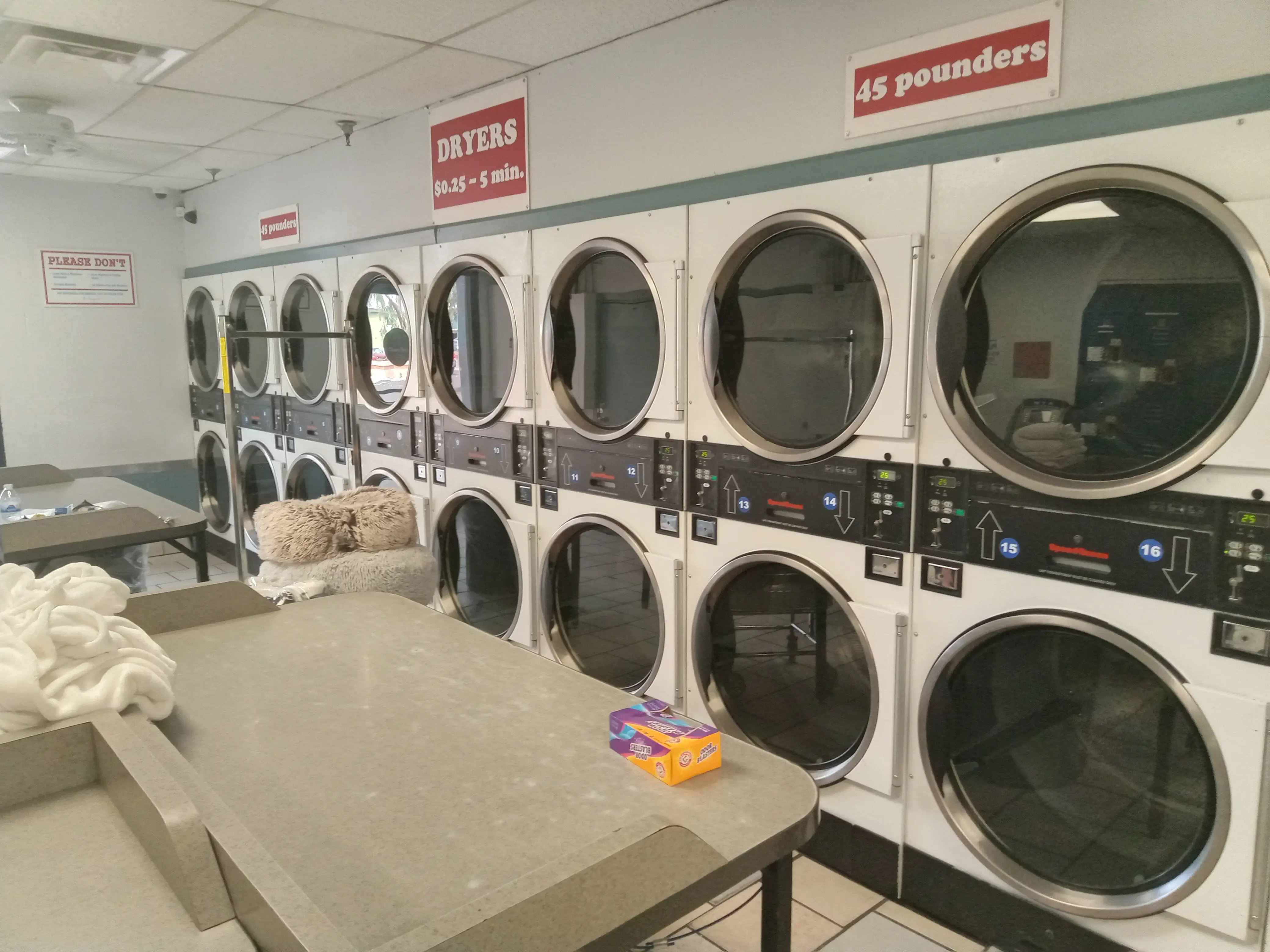 The Clean Spin 24 Hour Laundromat location