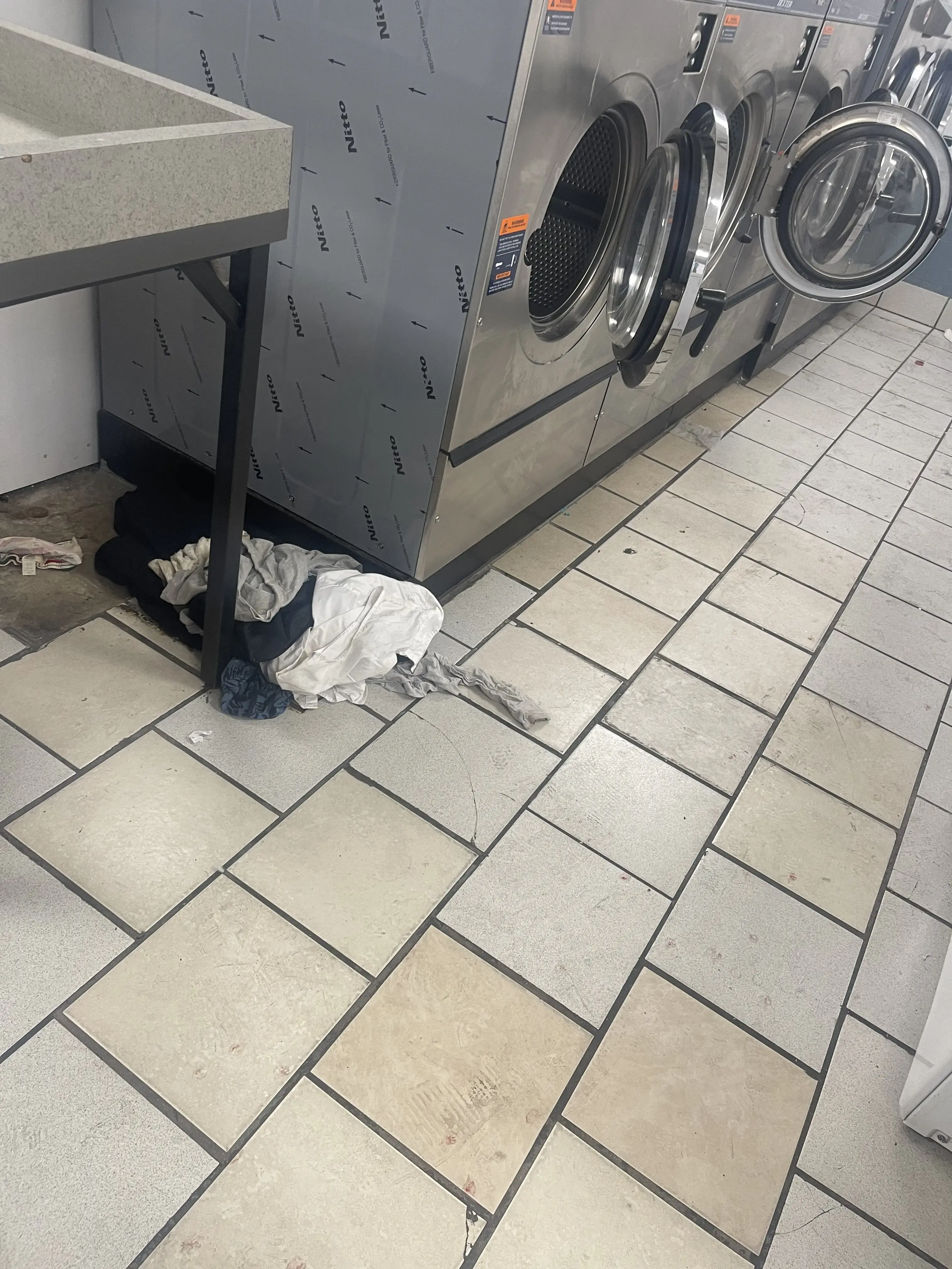 The Clean Spin 24 Hour Laundromat - Image 13