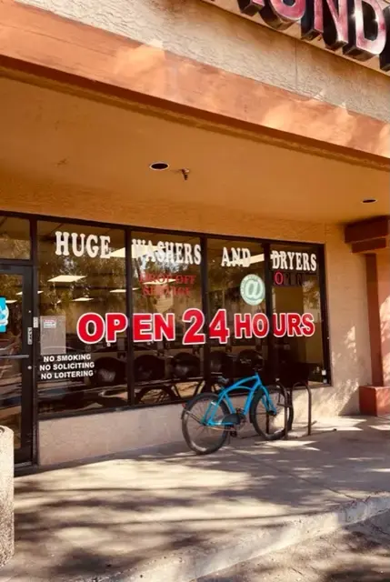 The Clean Spin 24 Hour Laundromat thumbnail 12