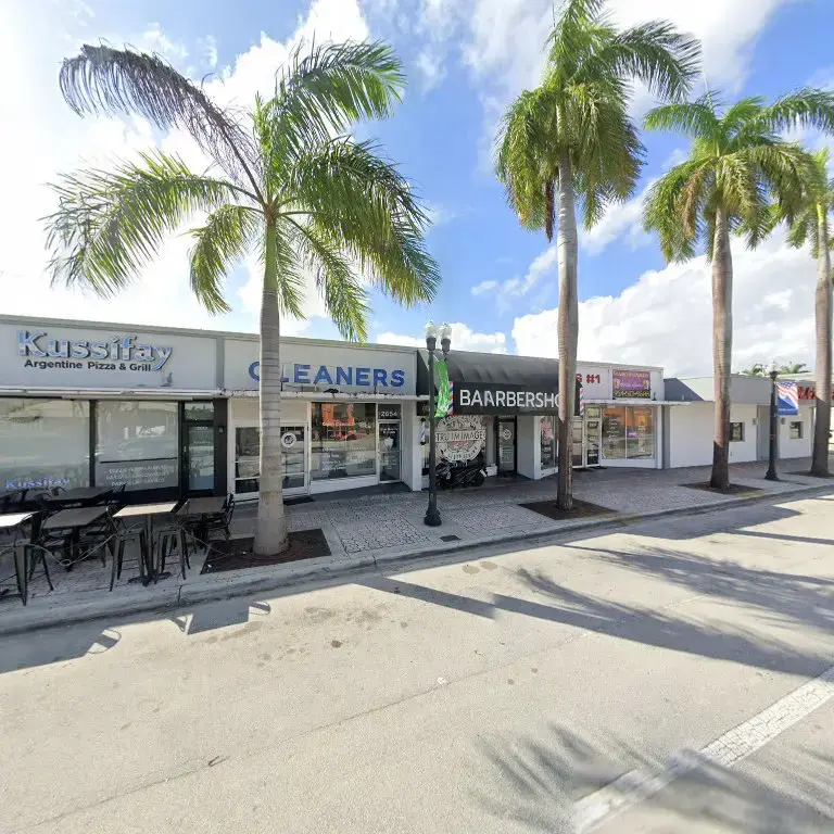The Dry Cleaner - Hollywood - Image 19
