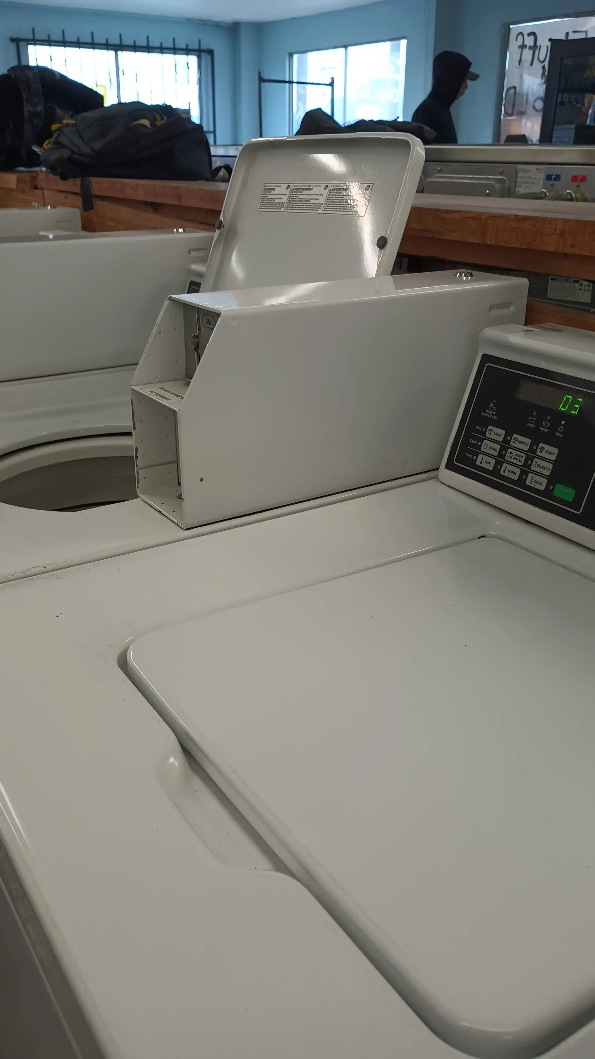 The Fresh Rinse Coin Laundry - Image 20