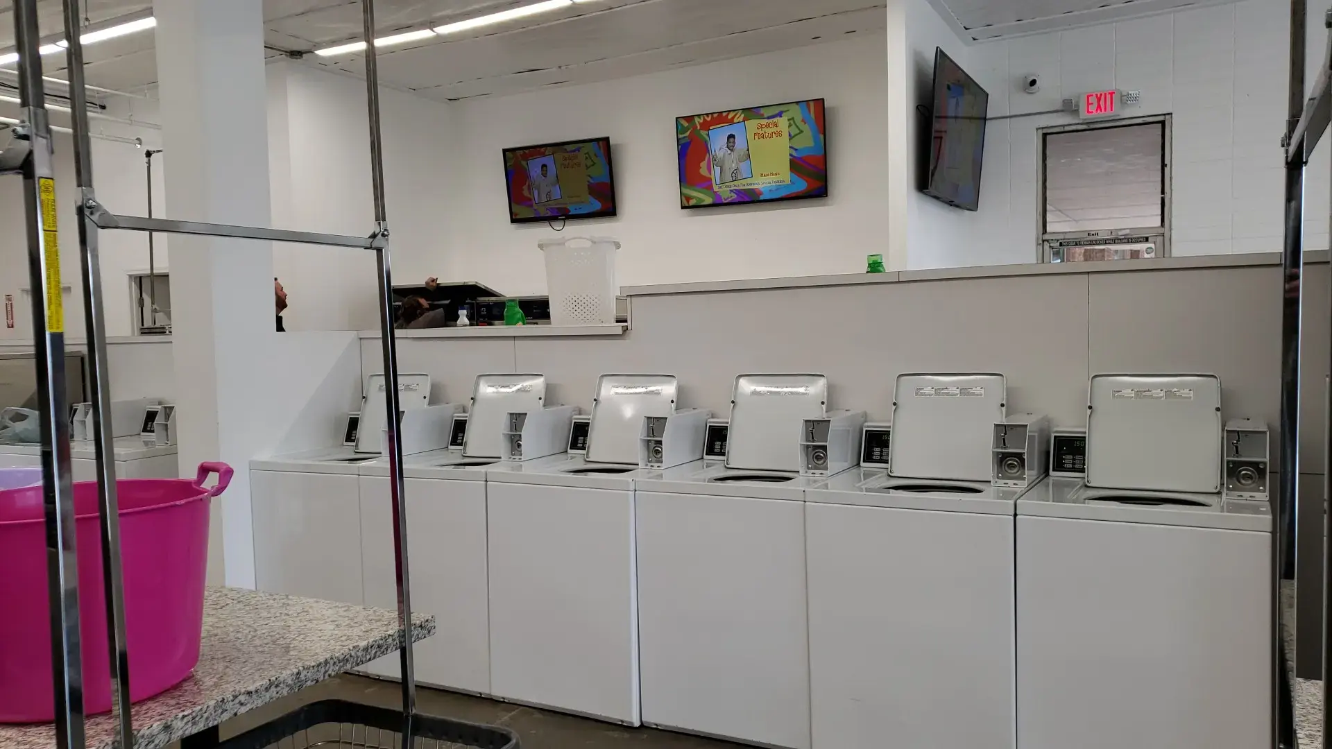 The Fresh Rinse Coin Laundry thumbnail 12
