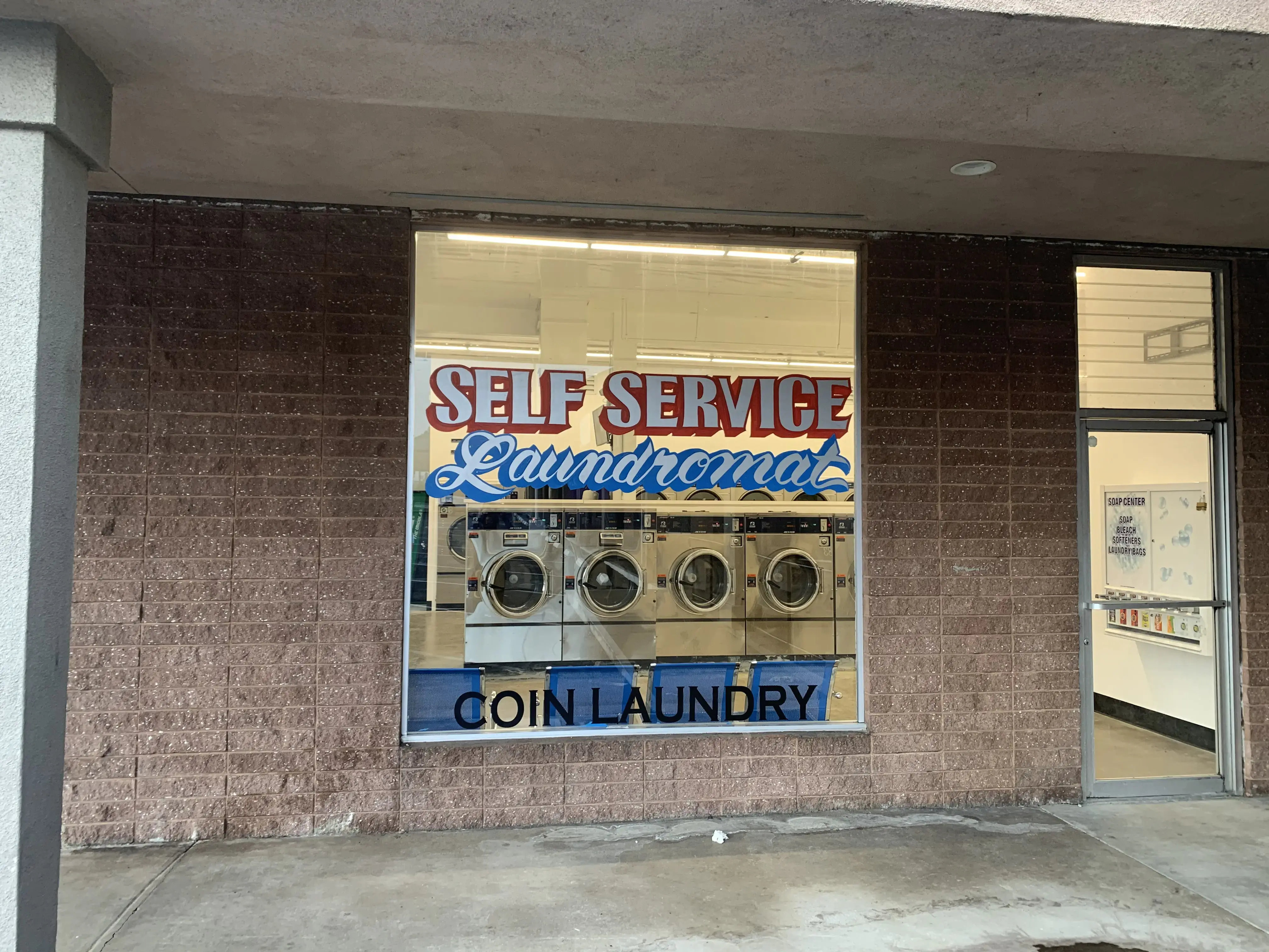 The Fresh Rinse Coin Laundry thumbnail 11