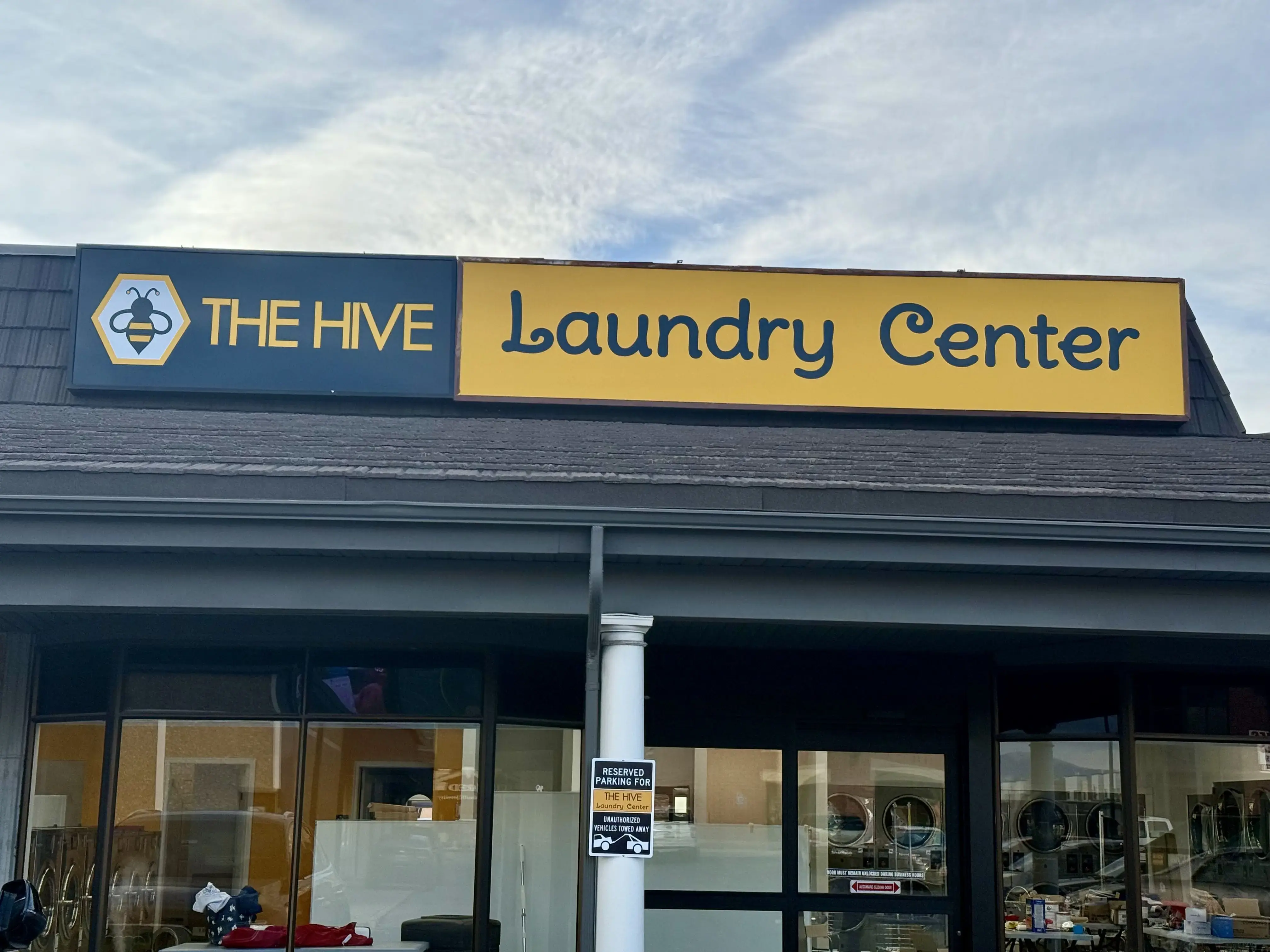 THE HIVE Laundry Center thumbnail 4
