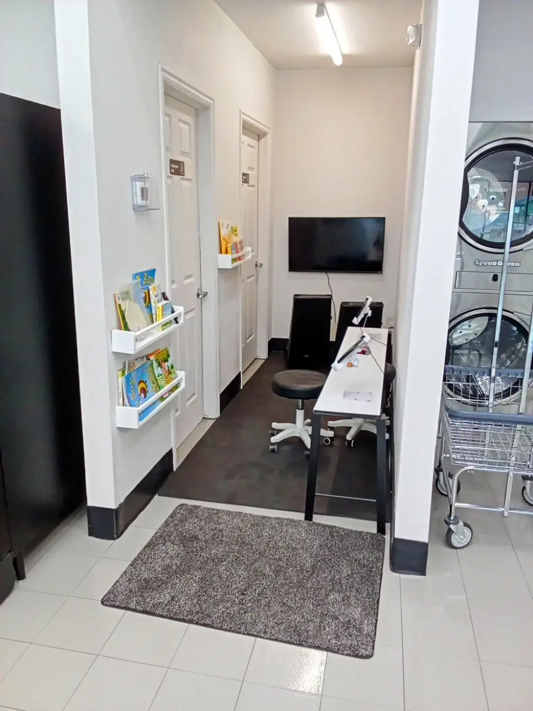 THE HIVE Laundry Center - Image 17