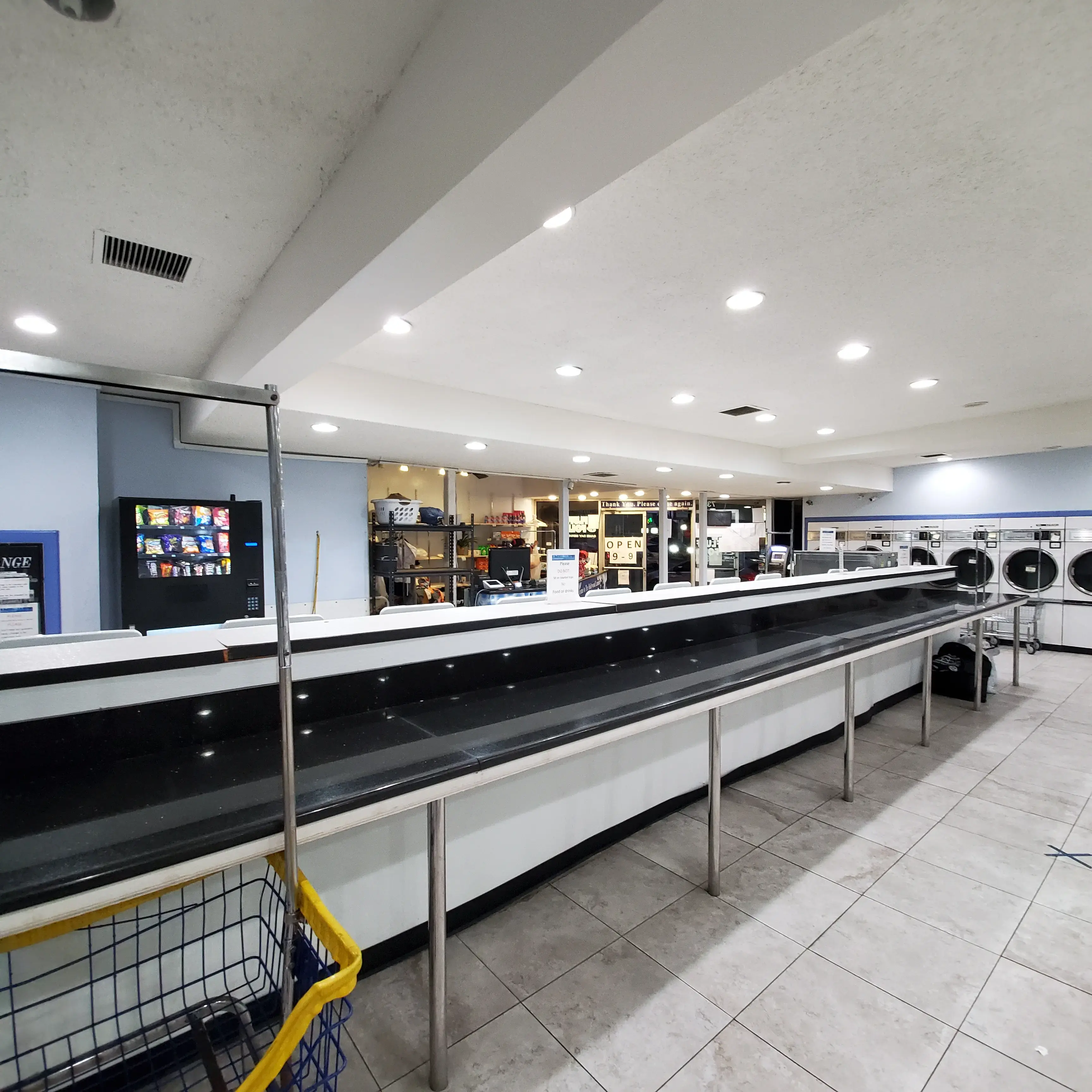 The Hollywood Laundry thumbnail 8