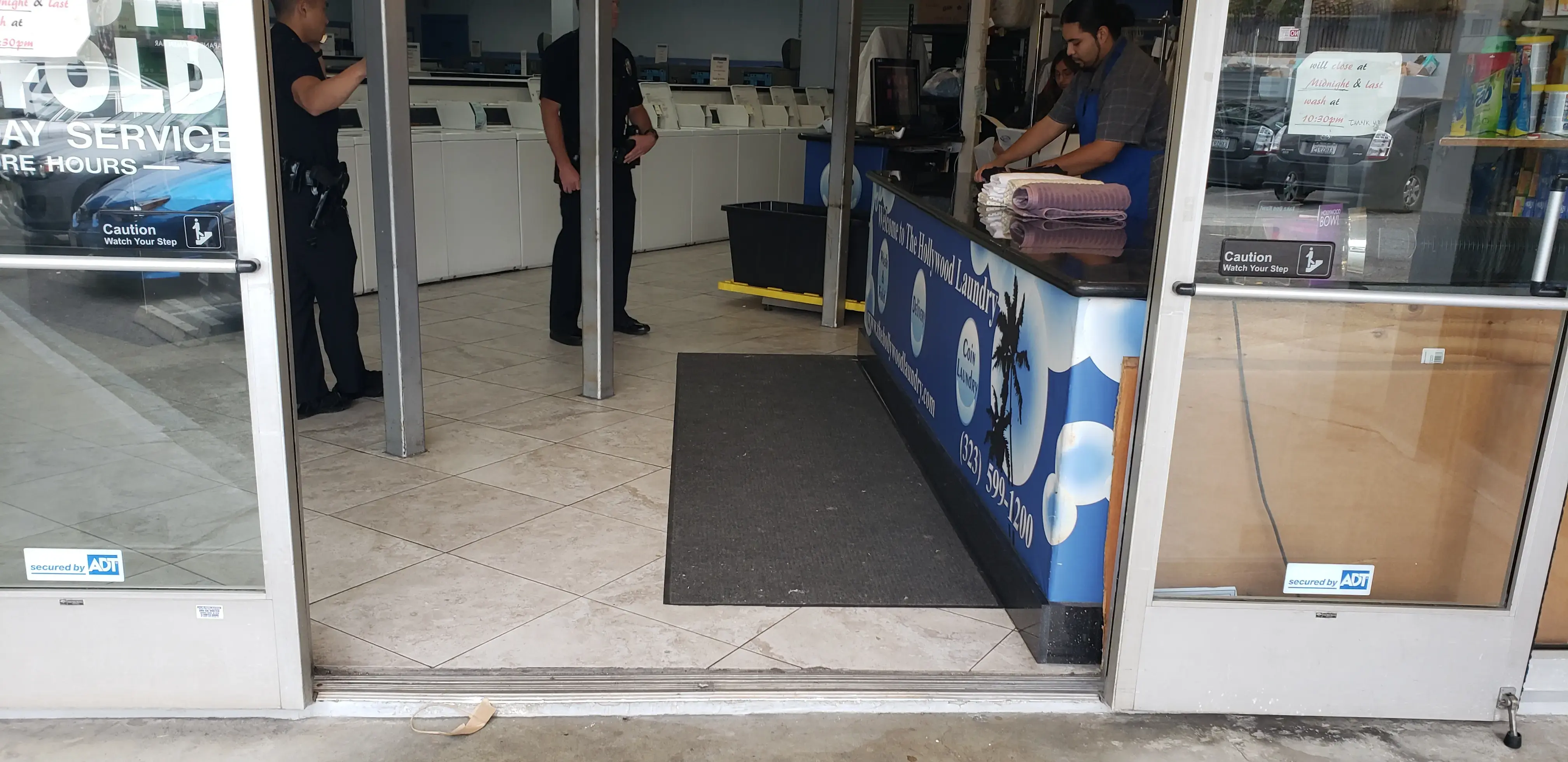 The Hollywood Laundry thumbnail 15