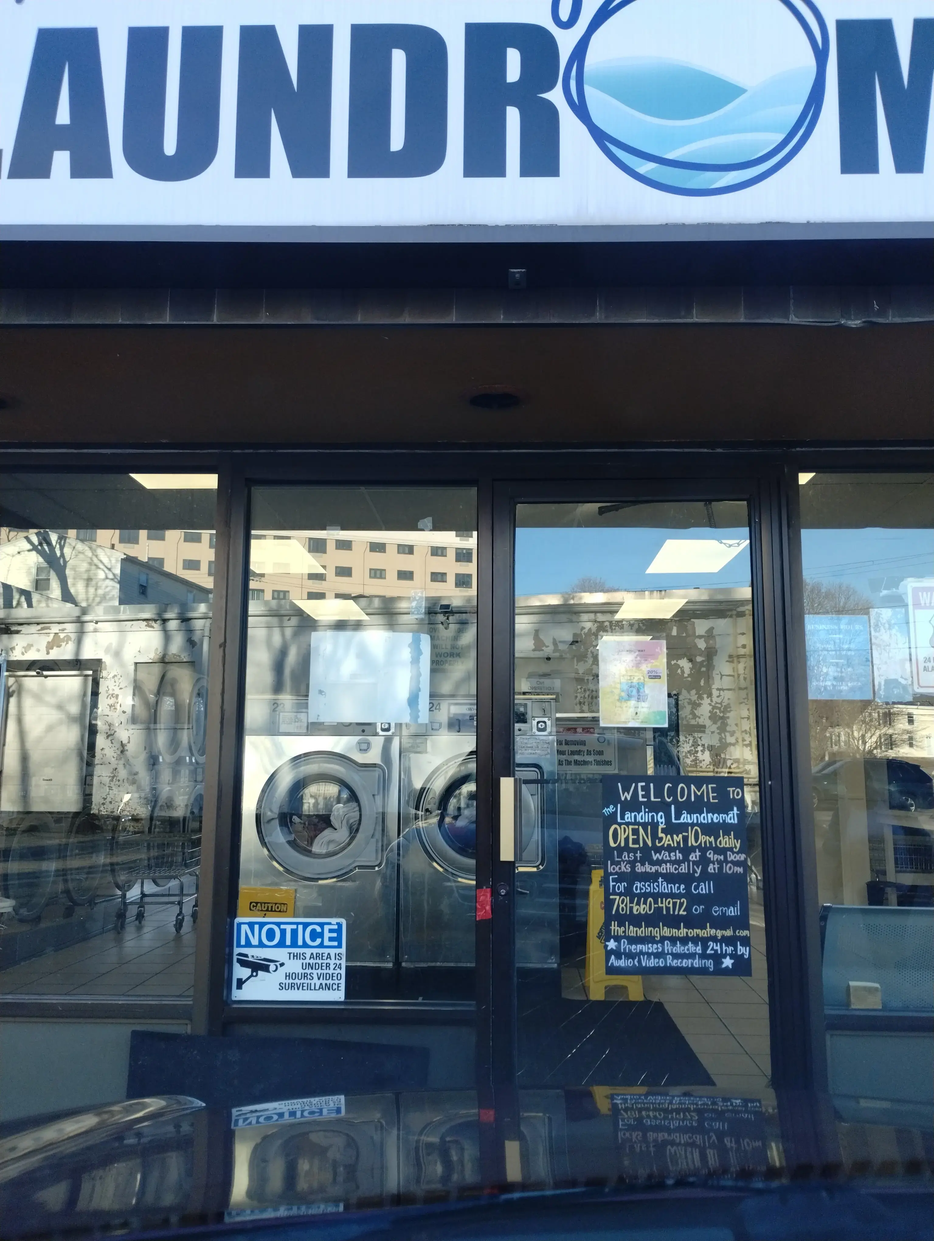 The Landing Laundromat - Image 5