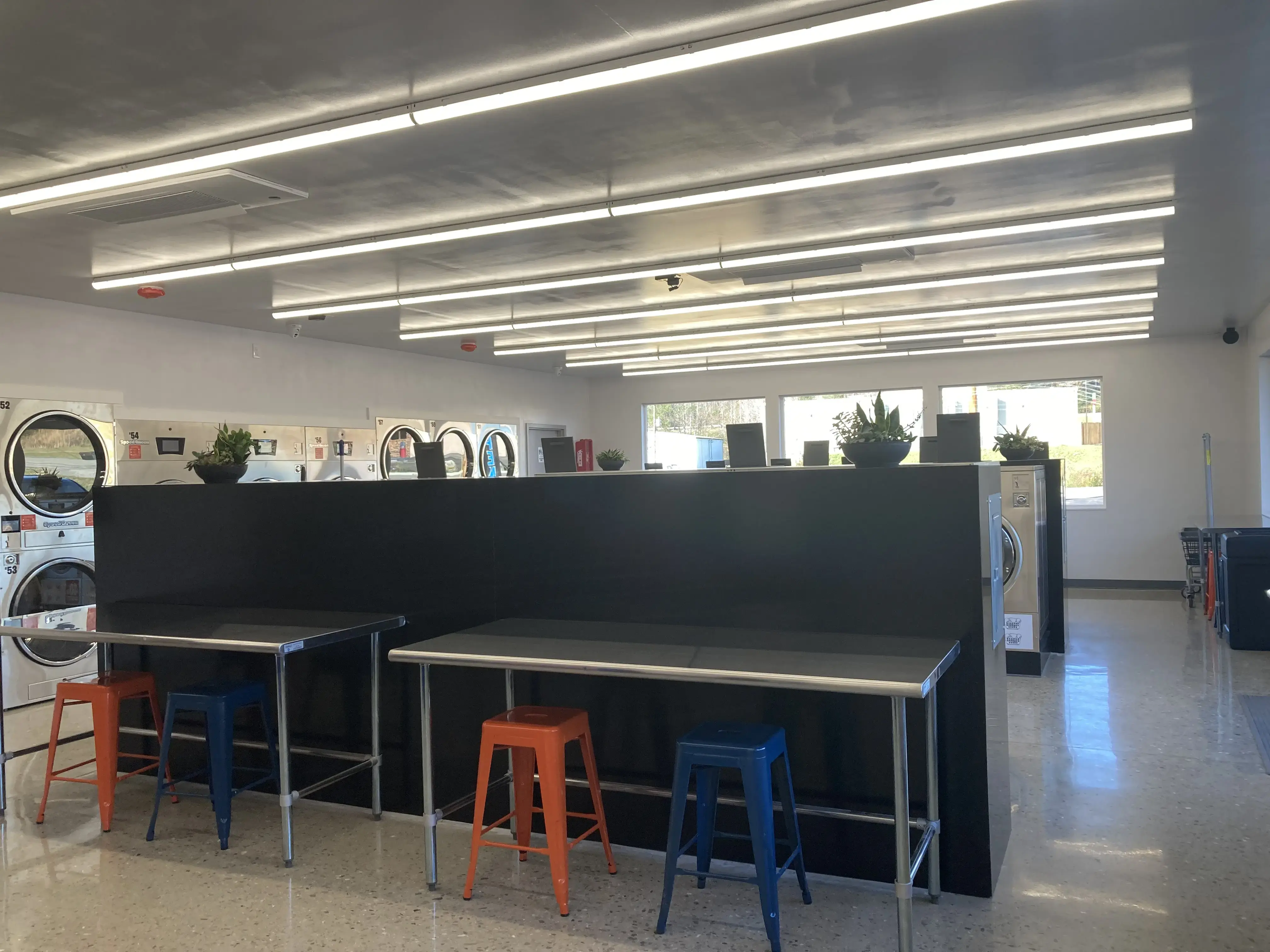 The Laundrette Laundromat - Image 16