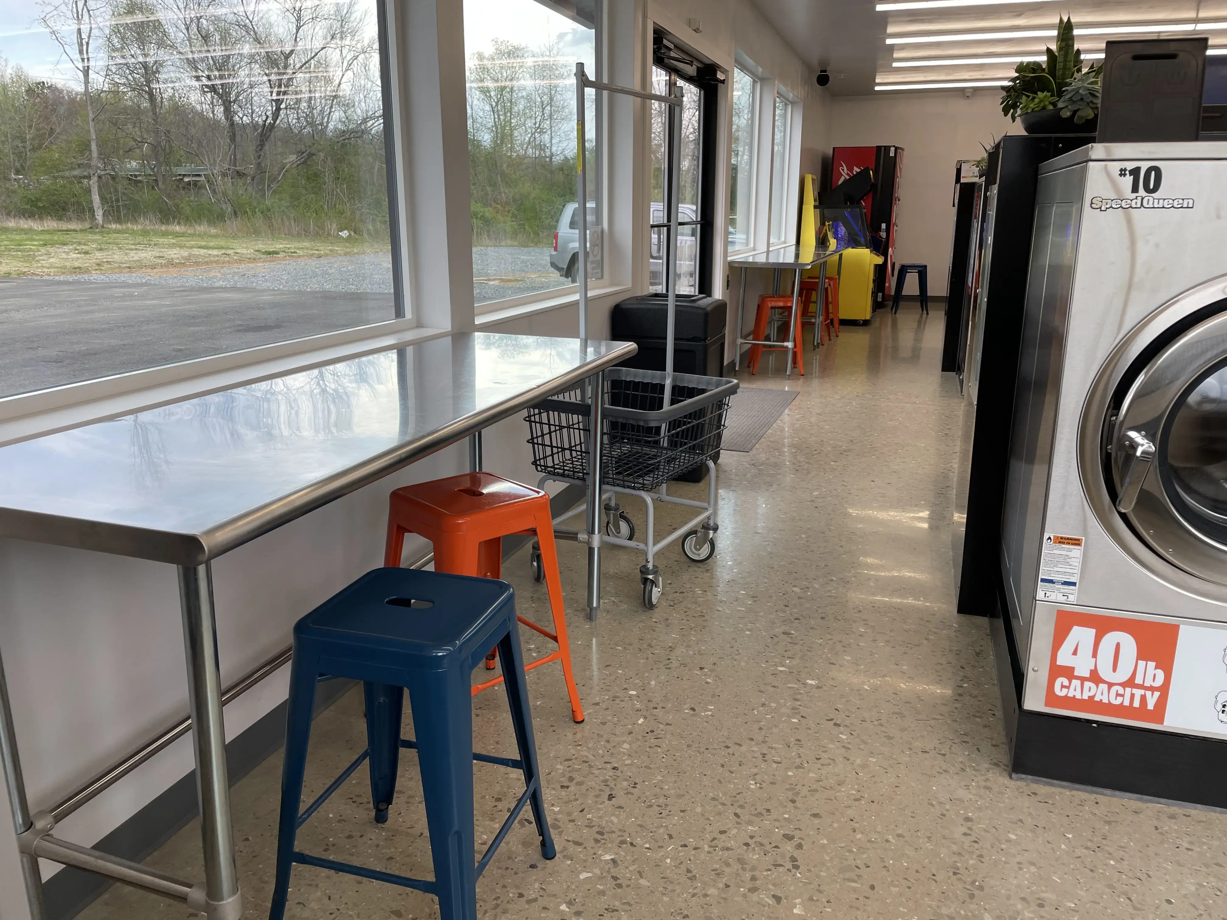 The Laundrette Laundromat thumbnail 7