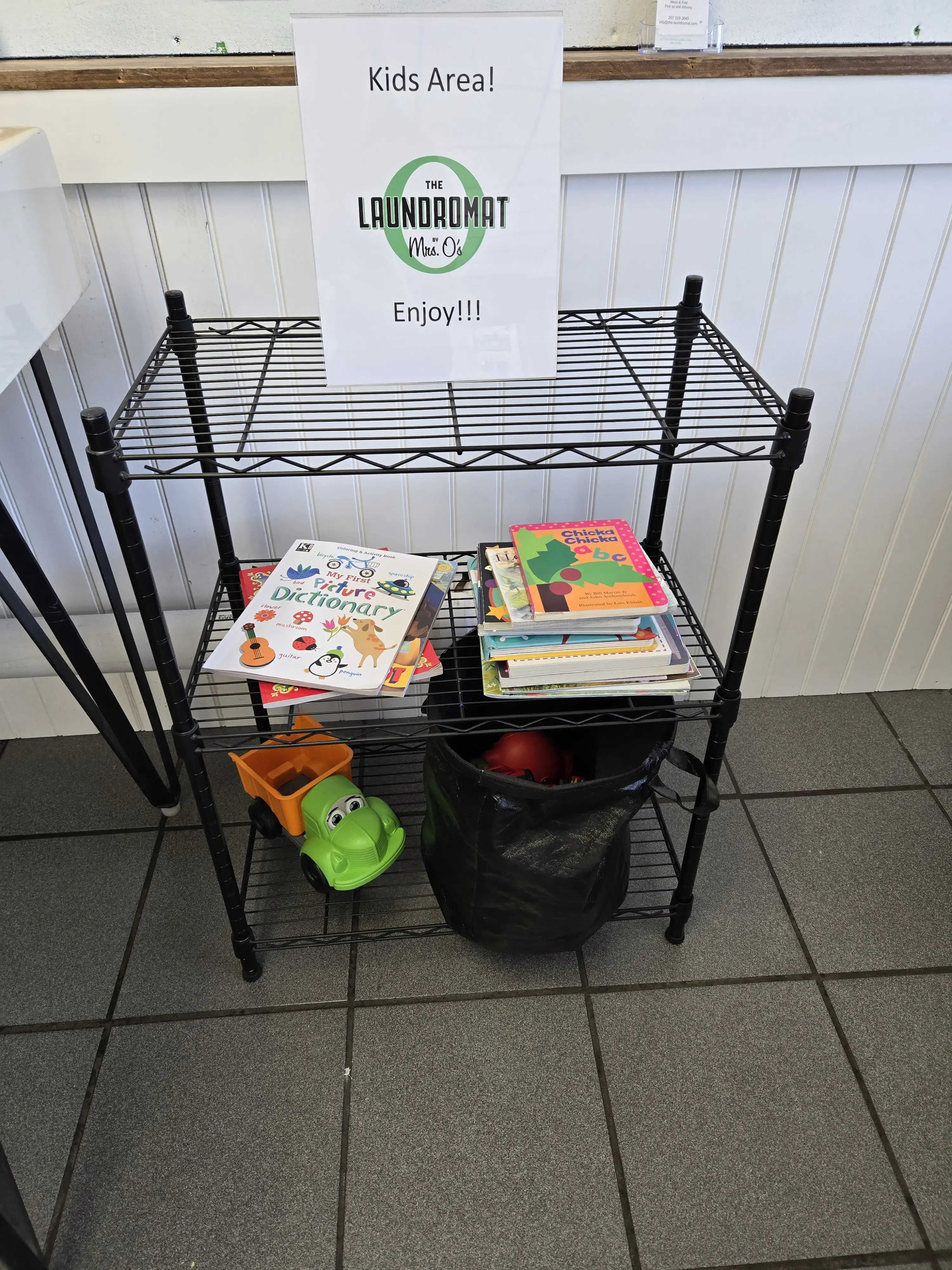 The Laundromat by Mrs. O's - Image 4