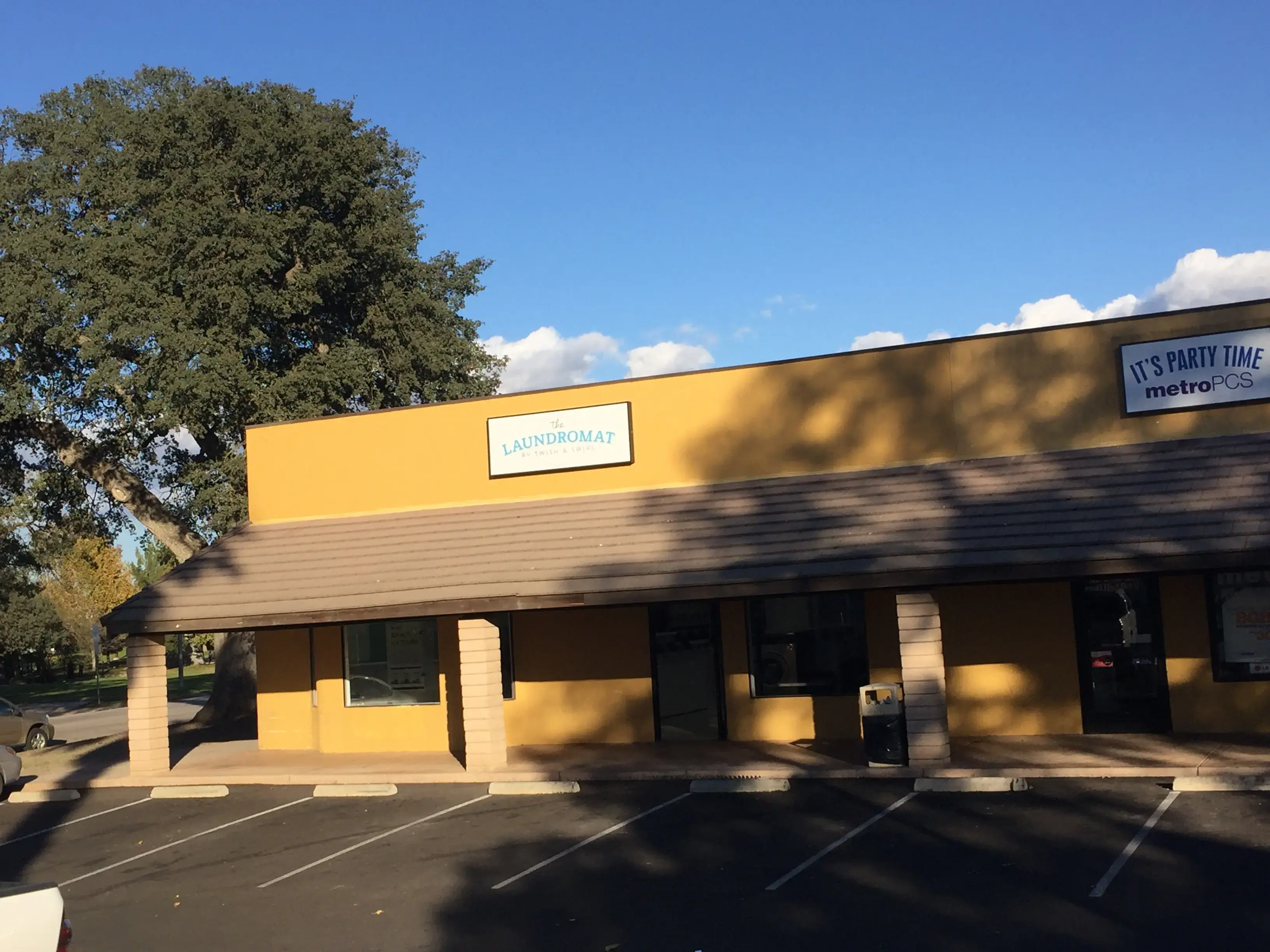 The Laundromat by Swish & Swirl Paso Robles thumbnail 9