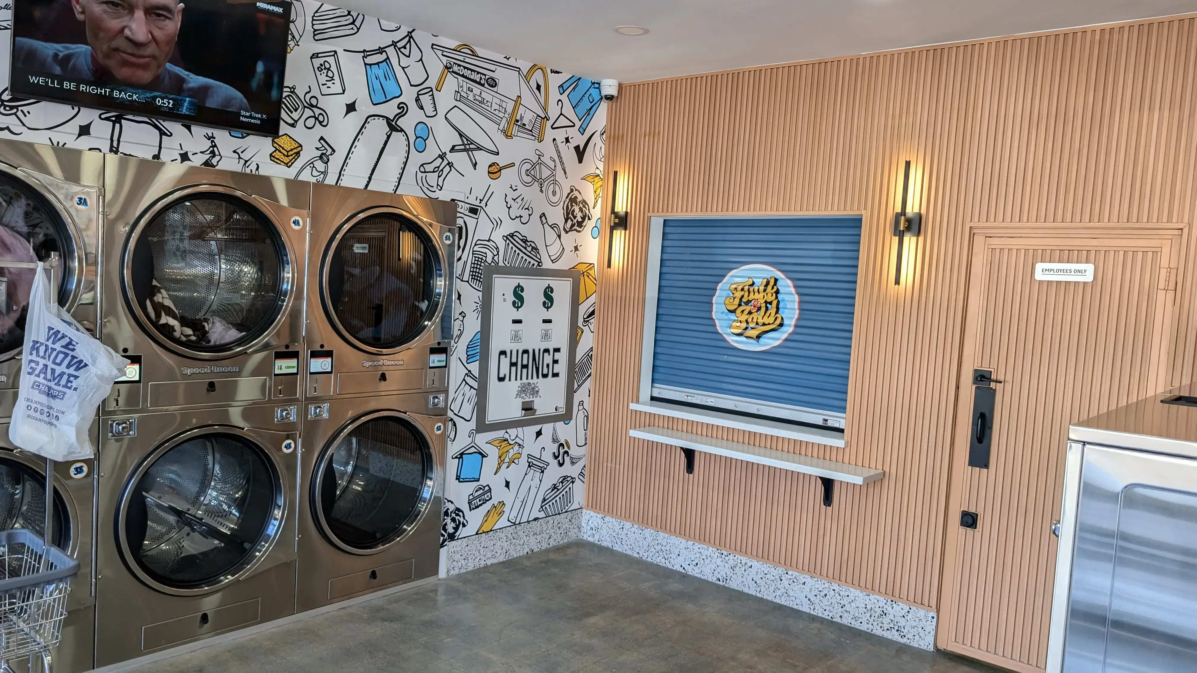 THE LAUNDROMAT OF DOWNEY thumbnail 20