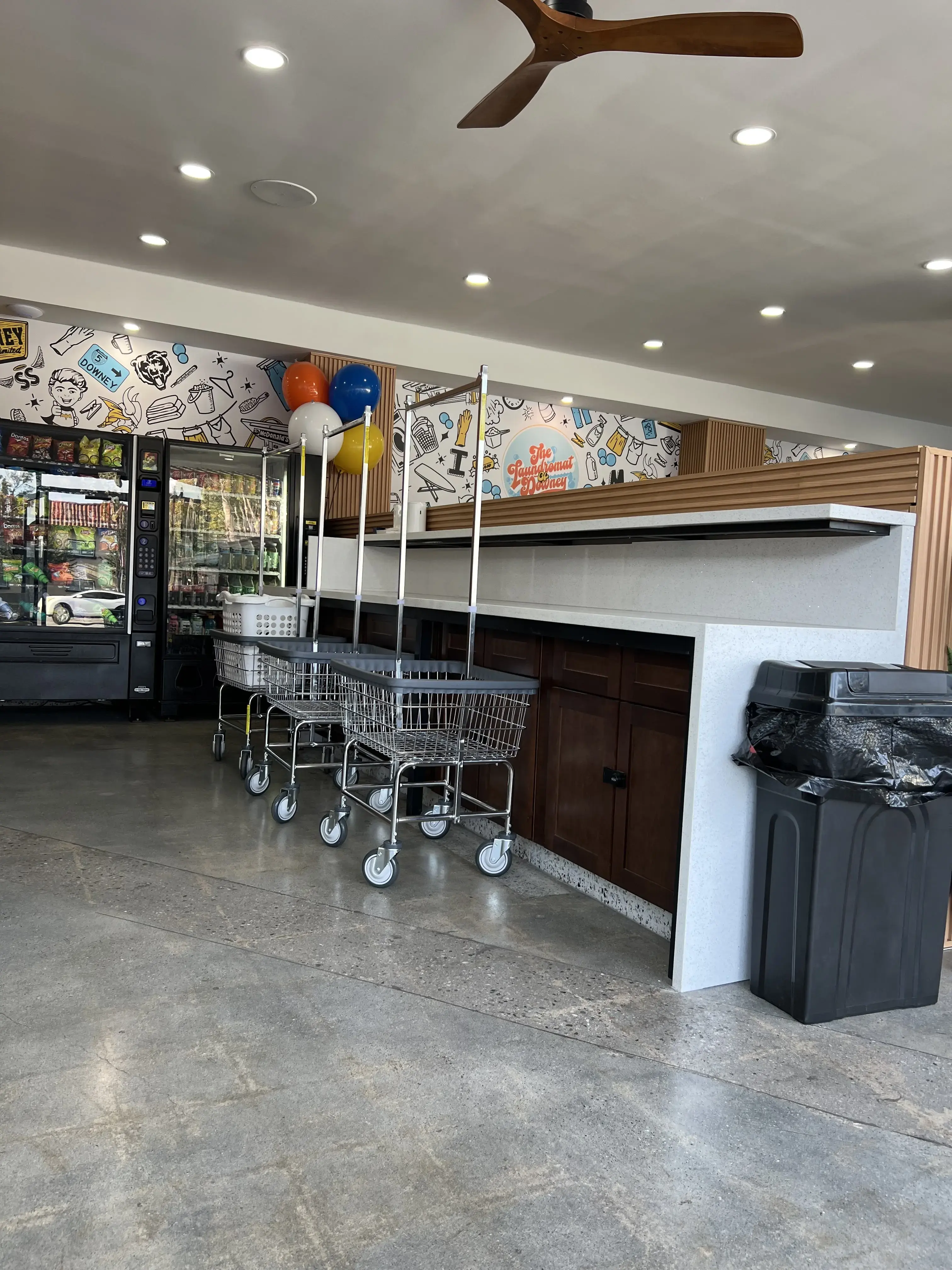 THE LAUNDROMAT OF DOWNEY - Image 5