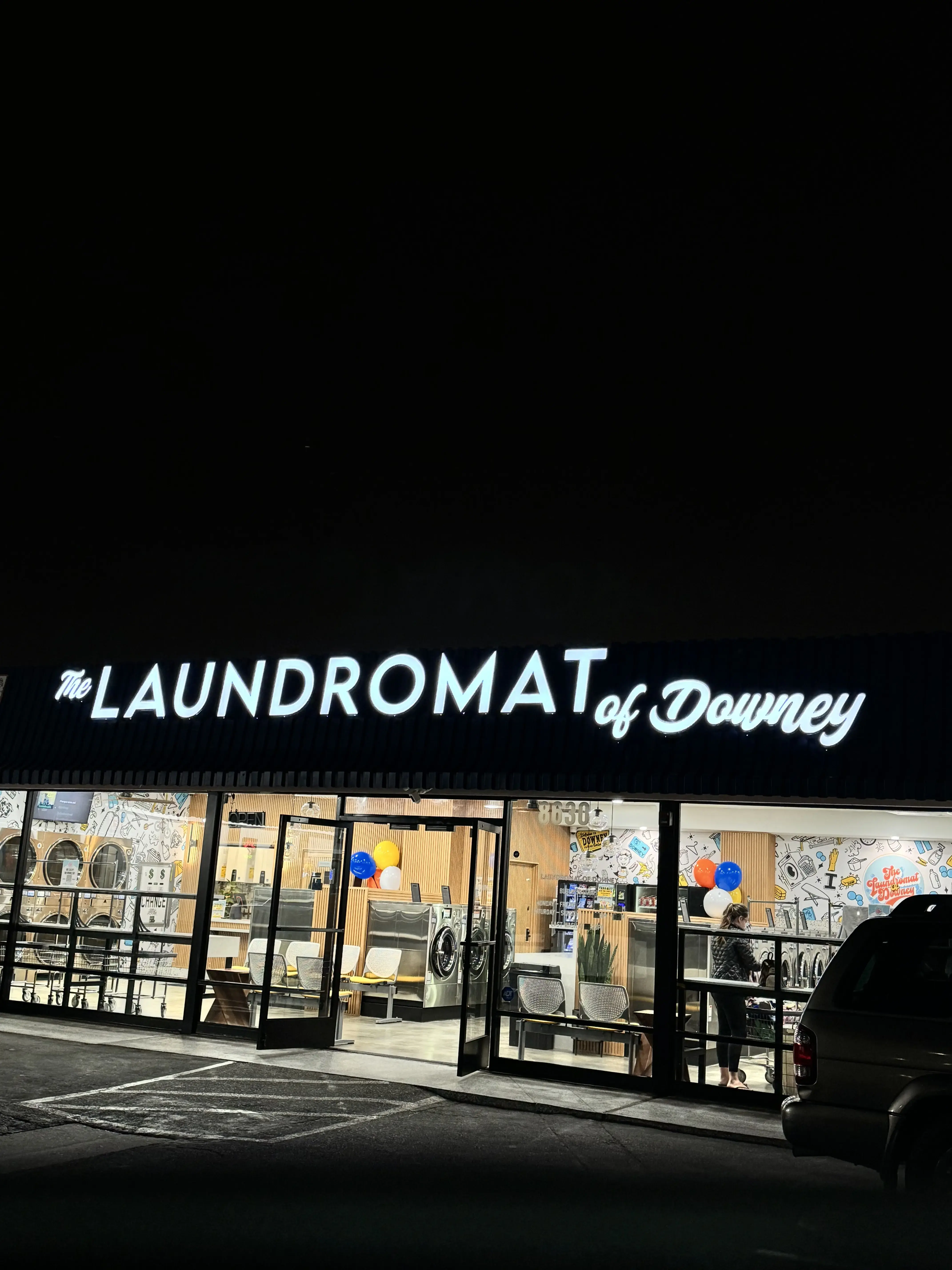 THE LAUNDROMAT OF DOWNEY thumbnail 12